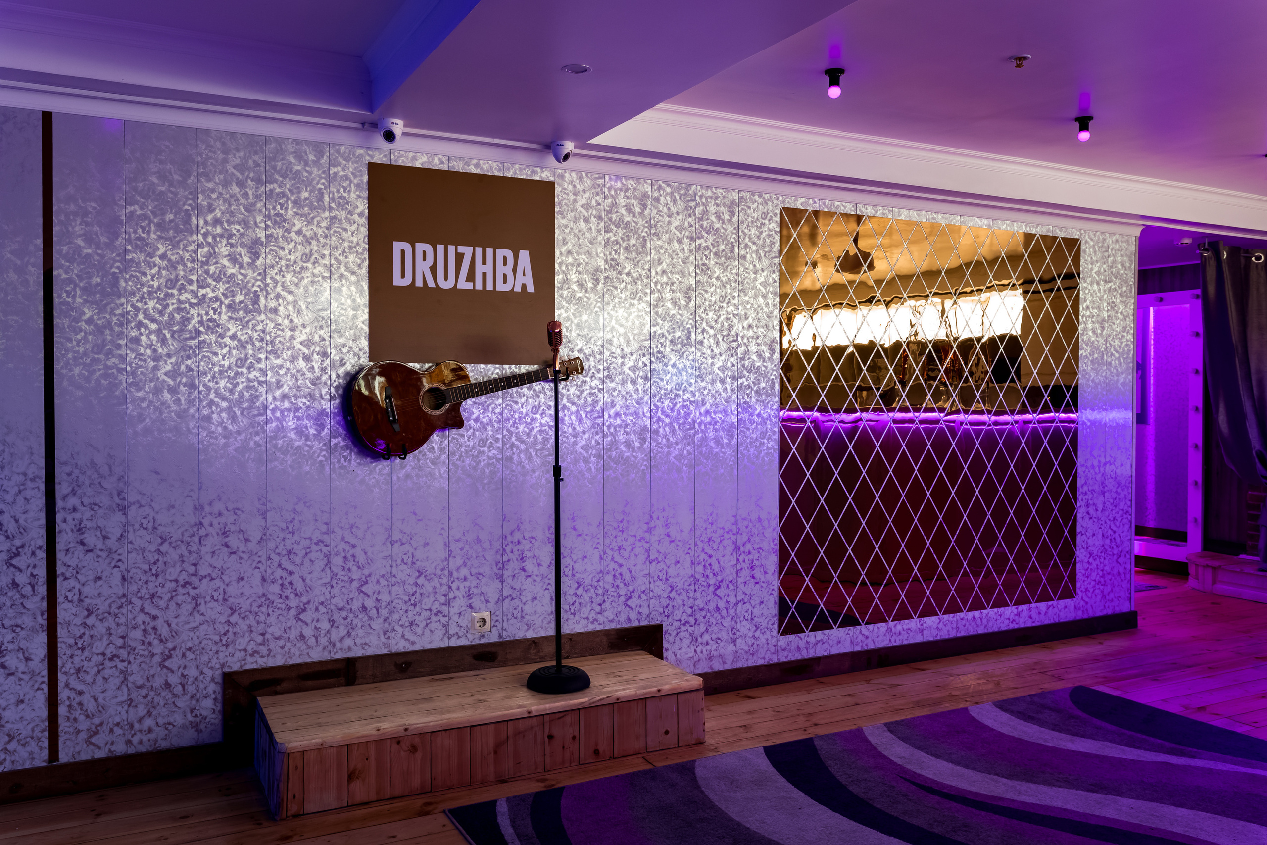 Съемка для караоке-клуба Дружба в Новокосино. Интерьеры, Контент, Портреты | Фотограф в Москве Дани Терно