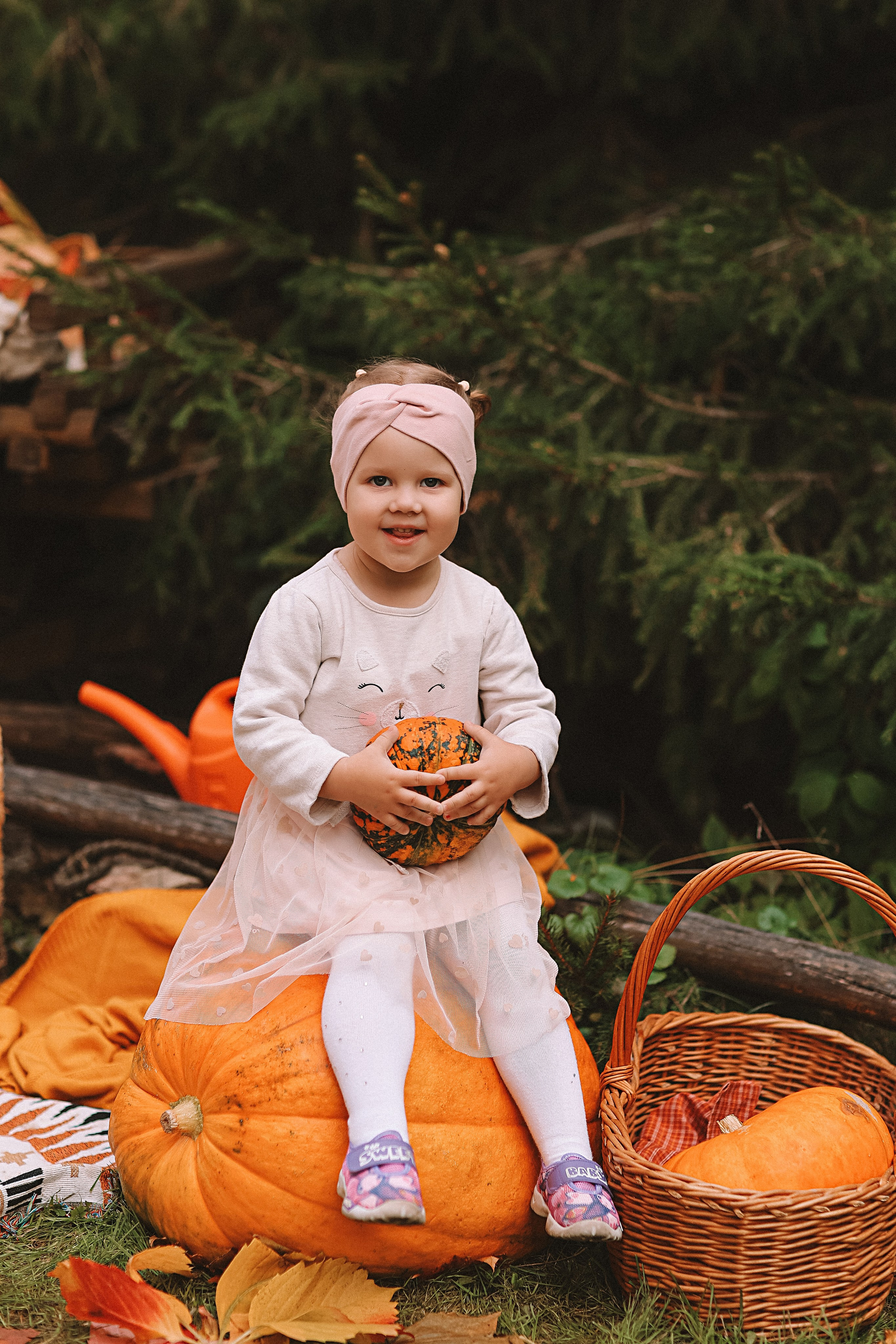 Тыквы. Семейный фотограф Тюмень, фотограф на роды Салмина Мария