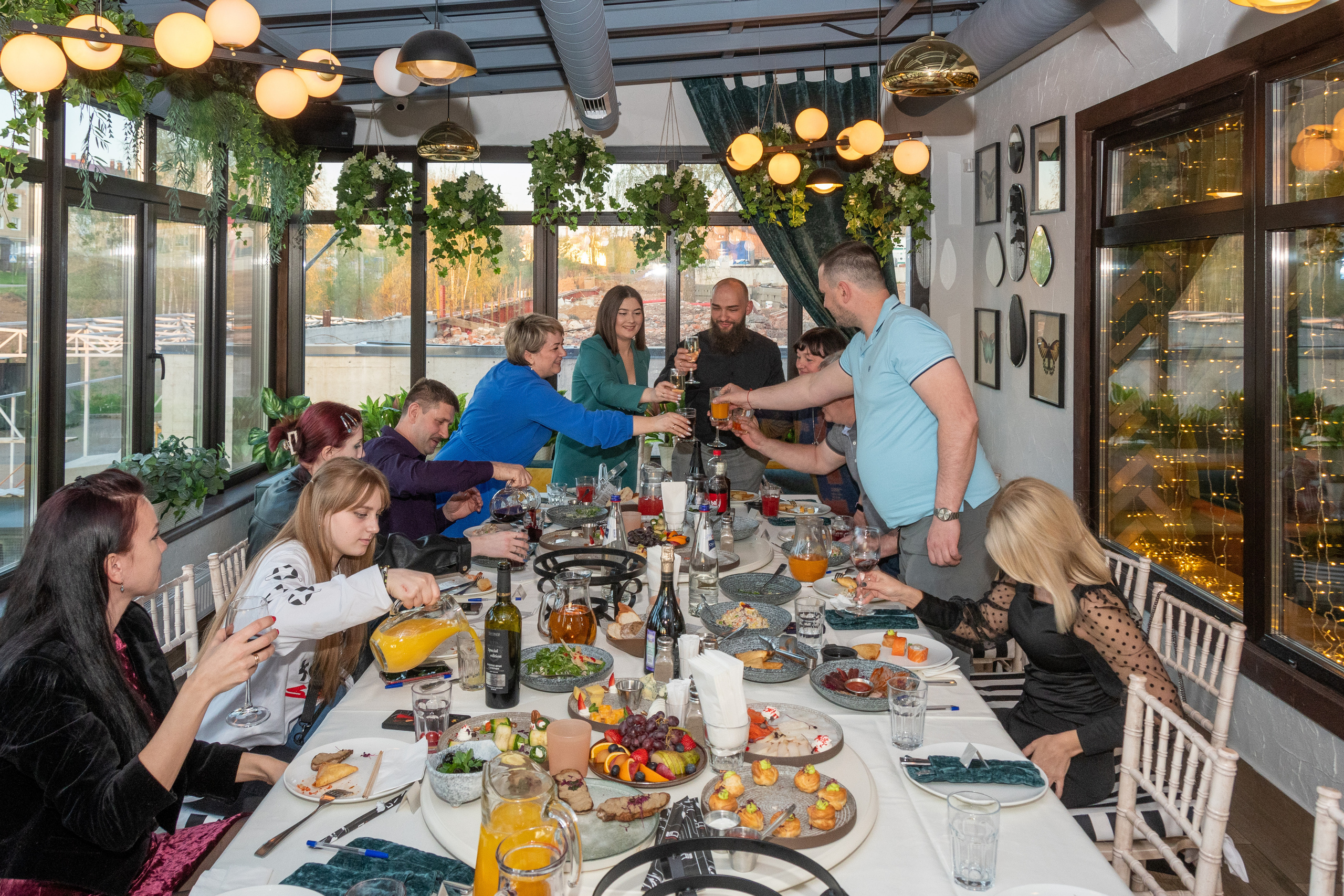 Фотосессия взрослого дня рождения. Интерьерный фотограф Евгений Расторгуев