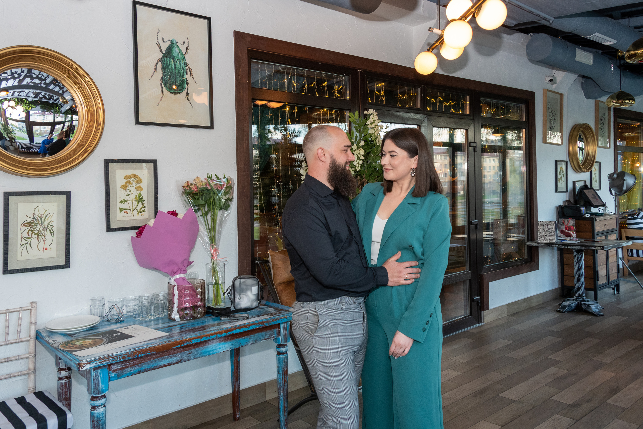 Фотосессия взрослого дня рождения. Интерьерный фотограф Евгений Расторгуев