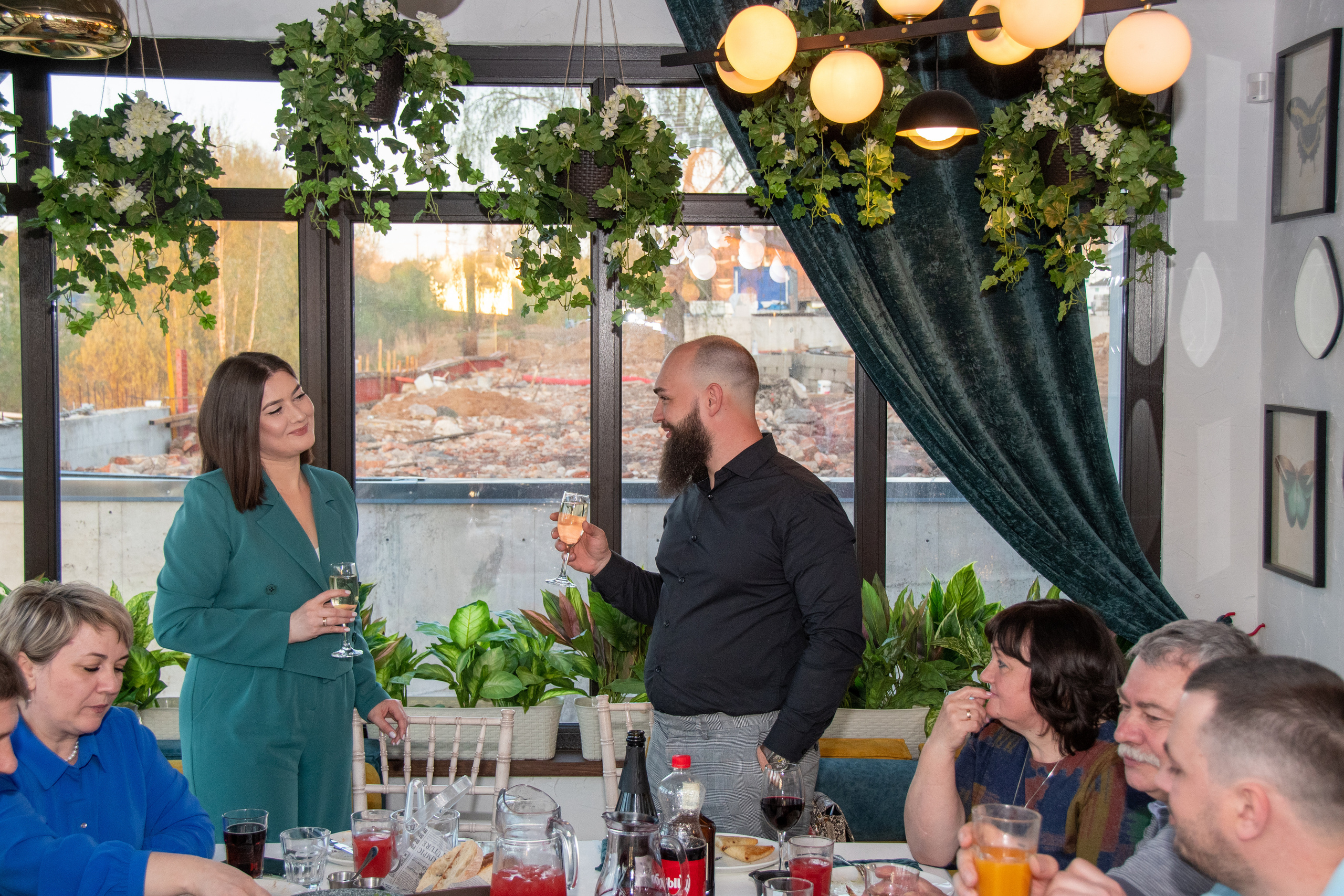 Фотосессия взрослого дня рождения. Интерьерный фотограф Евгений Расторгуев