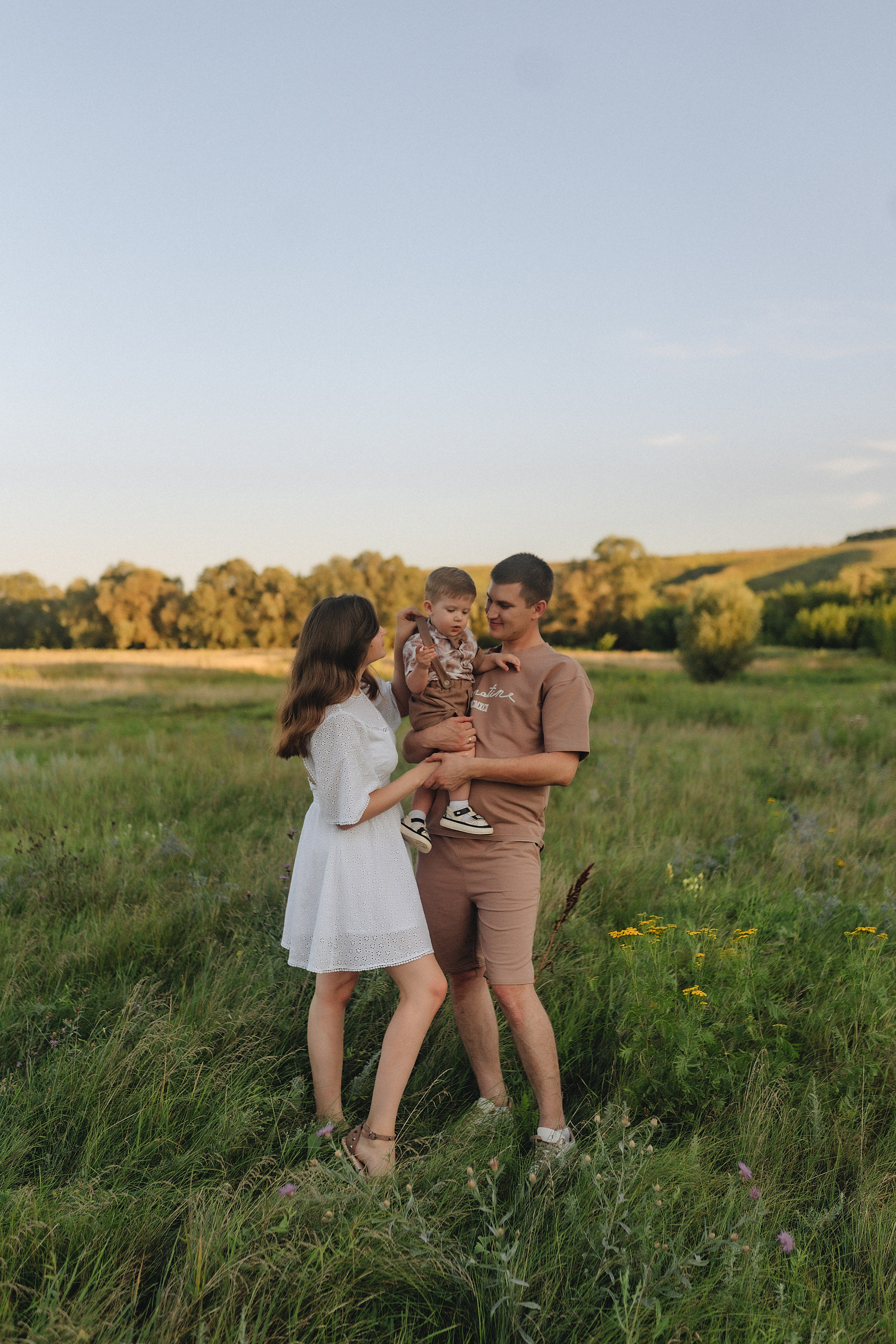 Светлана, Сергей и Женя | Семейная съемка на закате. Фотограф Карина Шмулёва. Воронеж и область