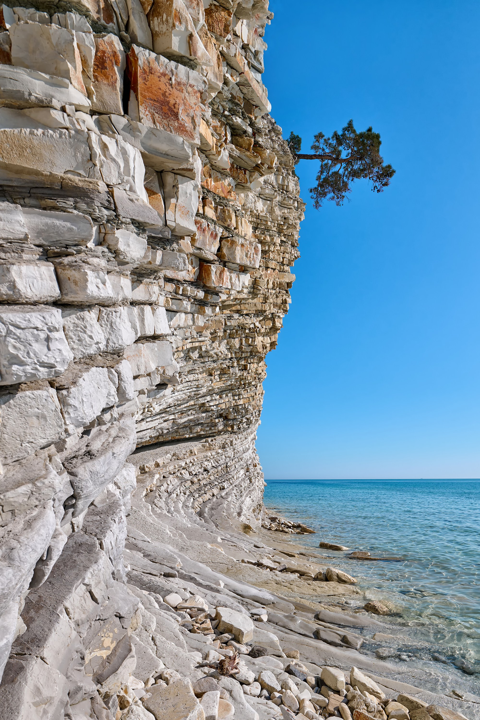 Геленджикский район, Краснодарский край, Кавказ, Черное море, скалы, горы, сосны, пляж, Голубая бездна