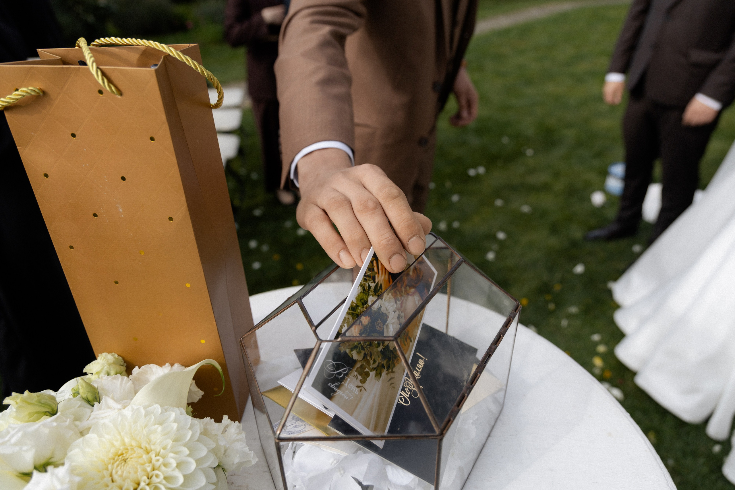 Свадебная фотосессия Анастасии и Игоря в Усадьбе Легенда. Свадебный фотограф в Минске/Беларуси Сергей Спиридонов