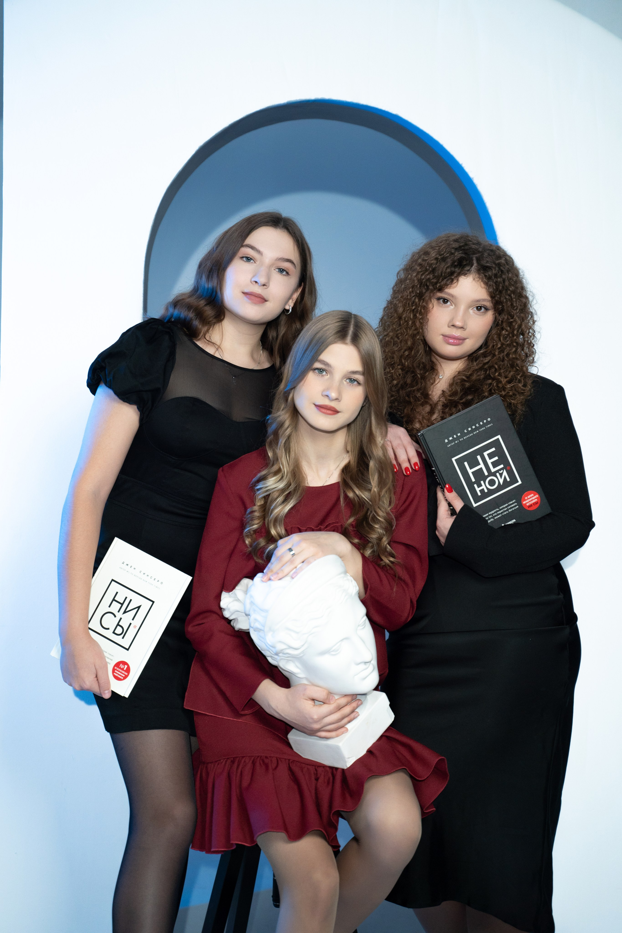 Школа Студия Циклорама. Выпускной школьный альбом в Орске и Москве — Фотограф Наталья Лаптова