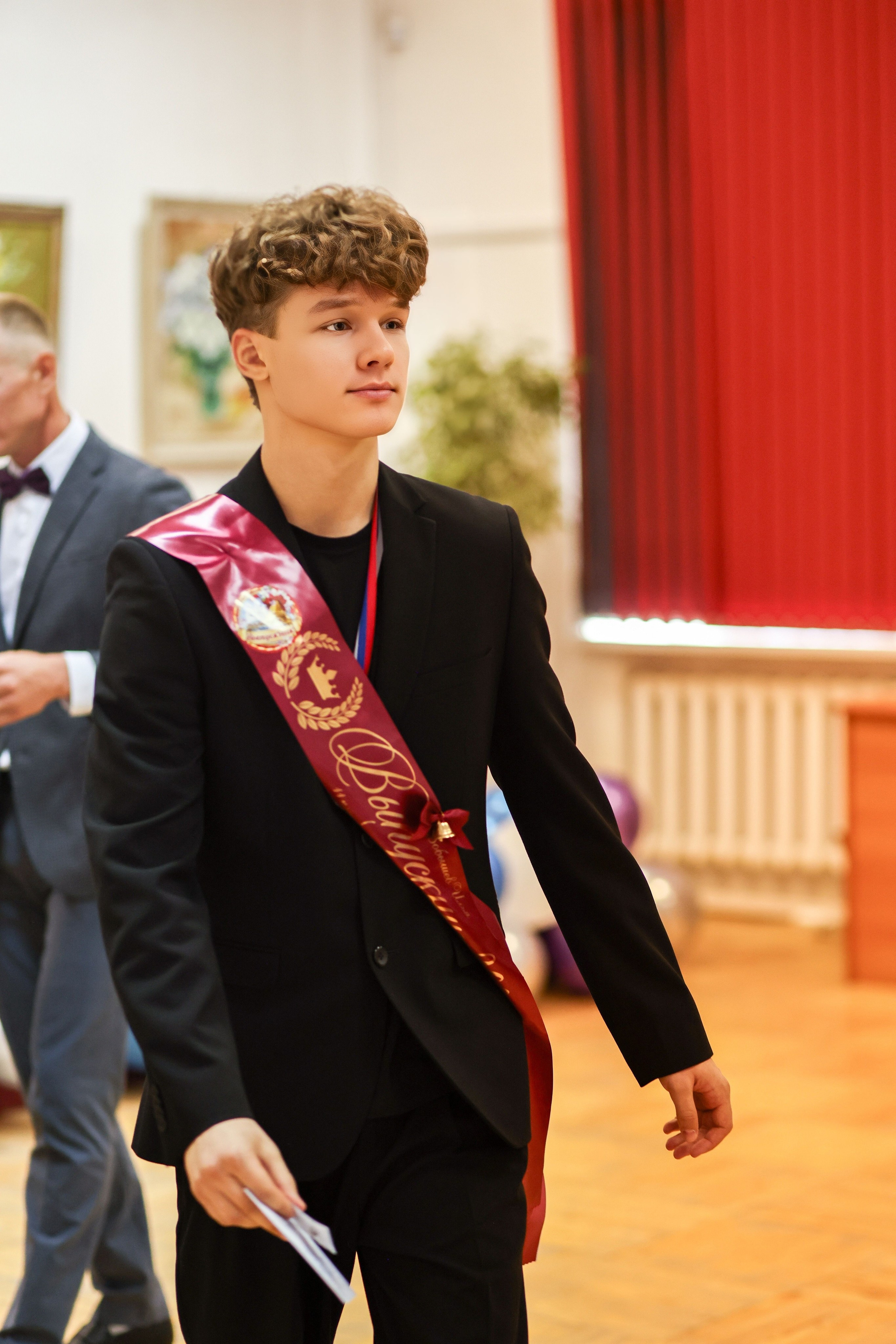 Вручение аттестатов. Школа № 7, выпускники 11 класса 2023 г. Студия выпускных альбомов Остров