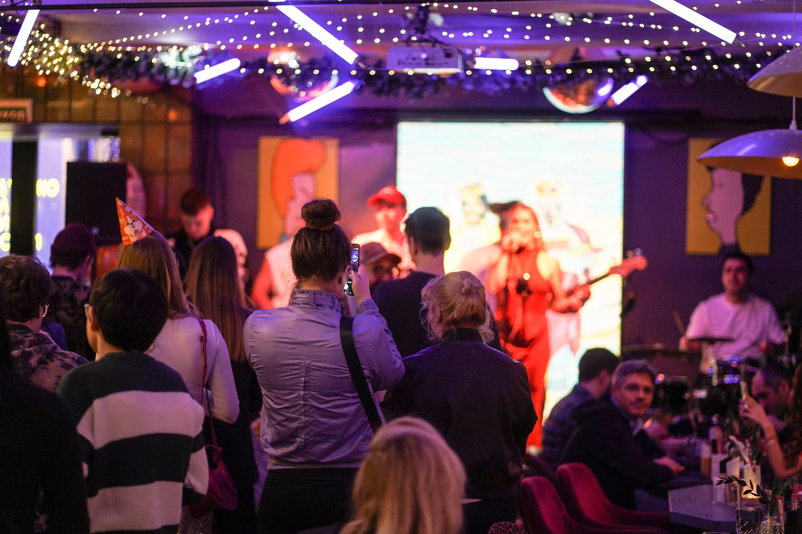 Бар Собаки в тумане. Фотограф