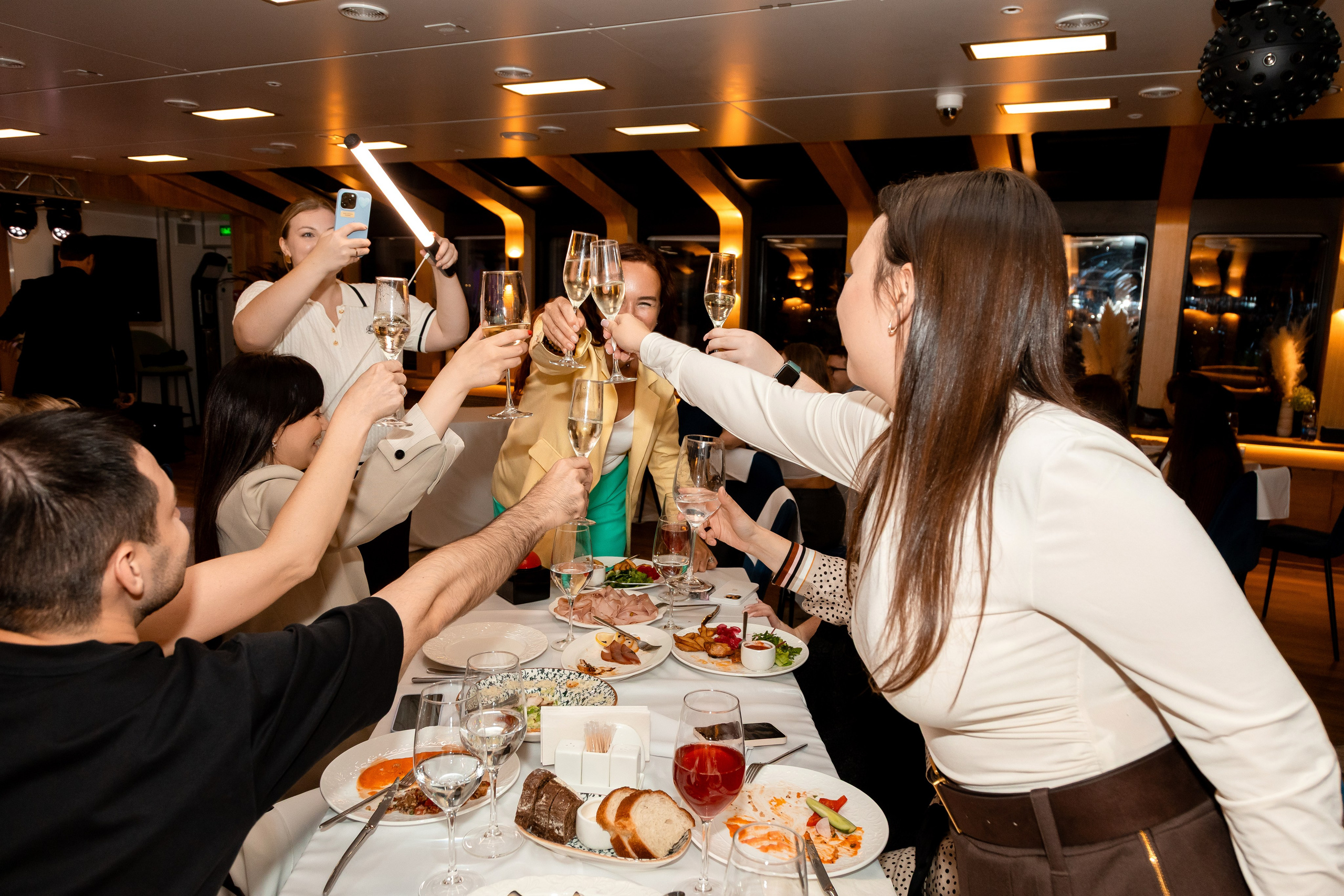 На воде. Главная