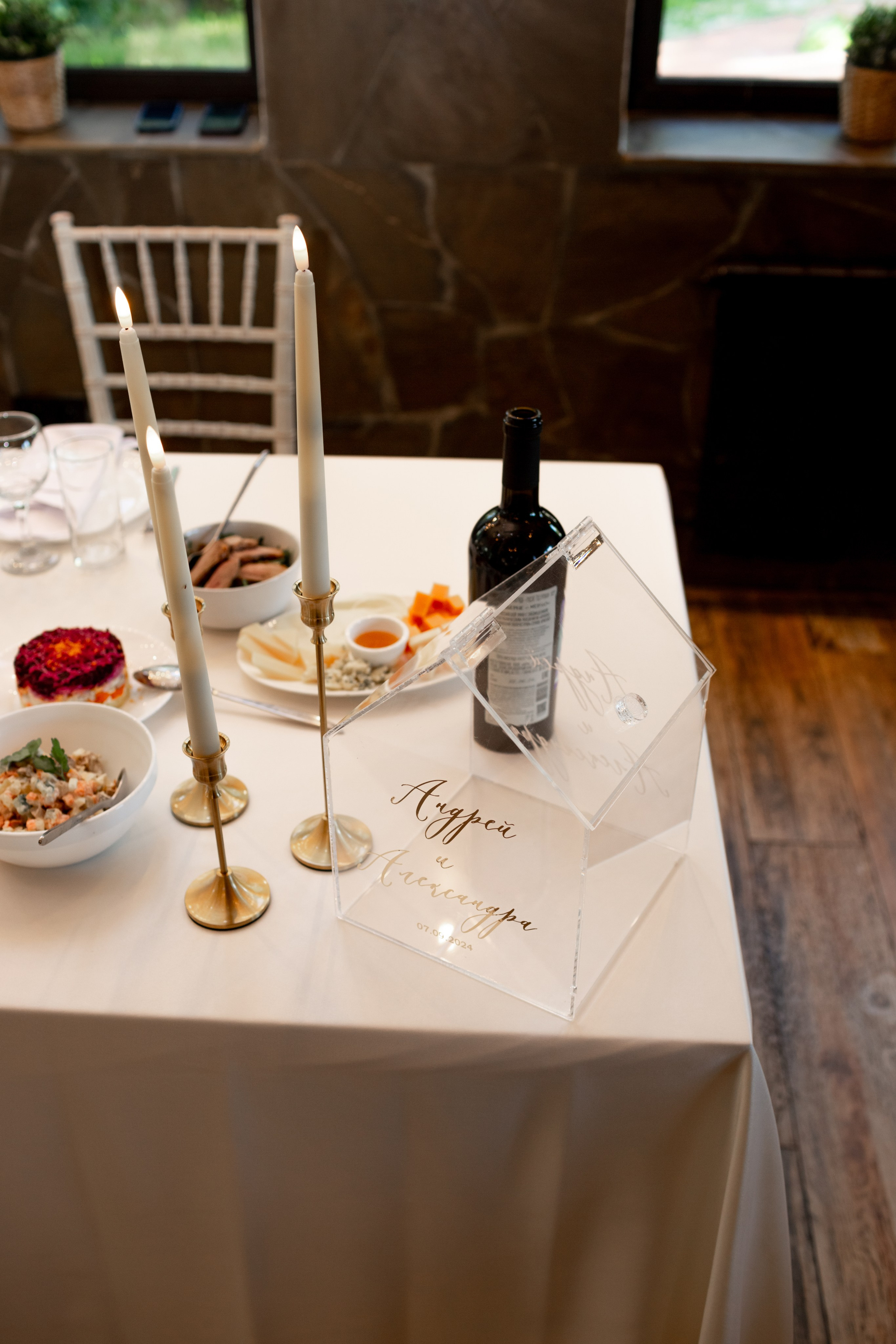 Свадебная фотопрогулка в Пушкине. Свадебный фотограф Кирилл Белый