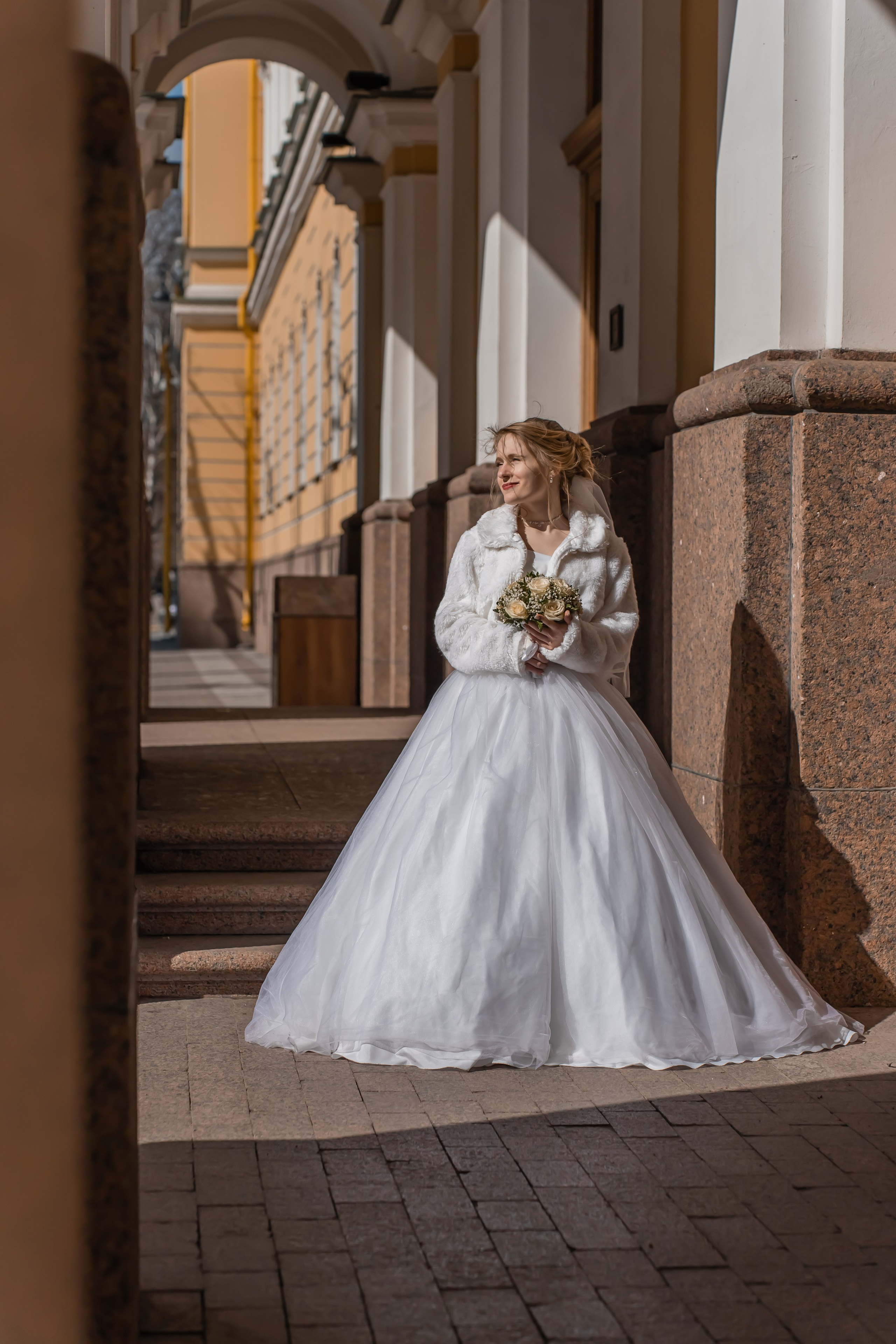 Опытные специалисты помогут запечатлеть самые важные моменты вашего торжества. 