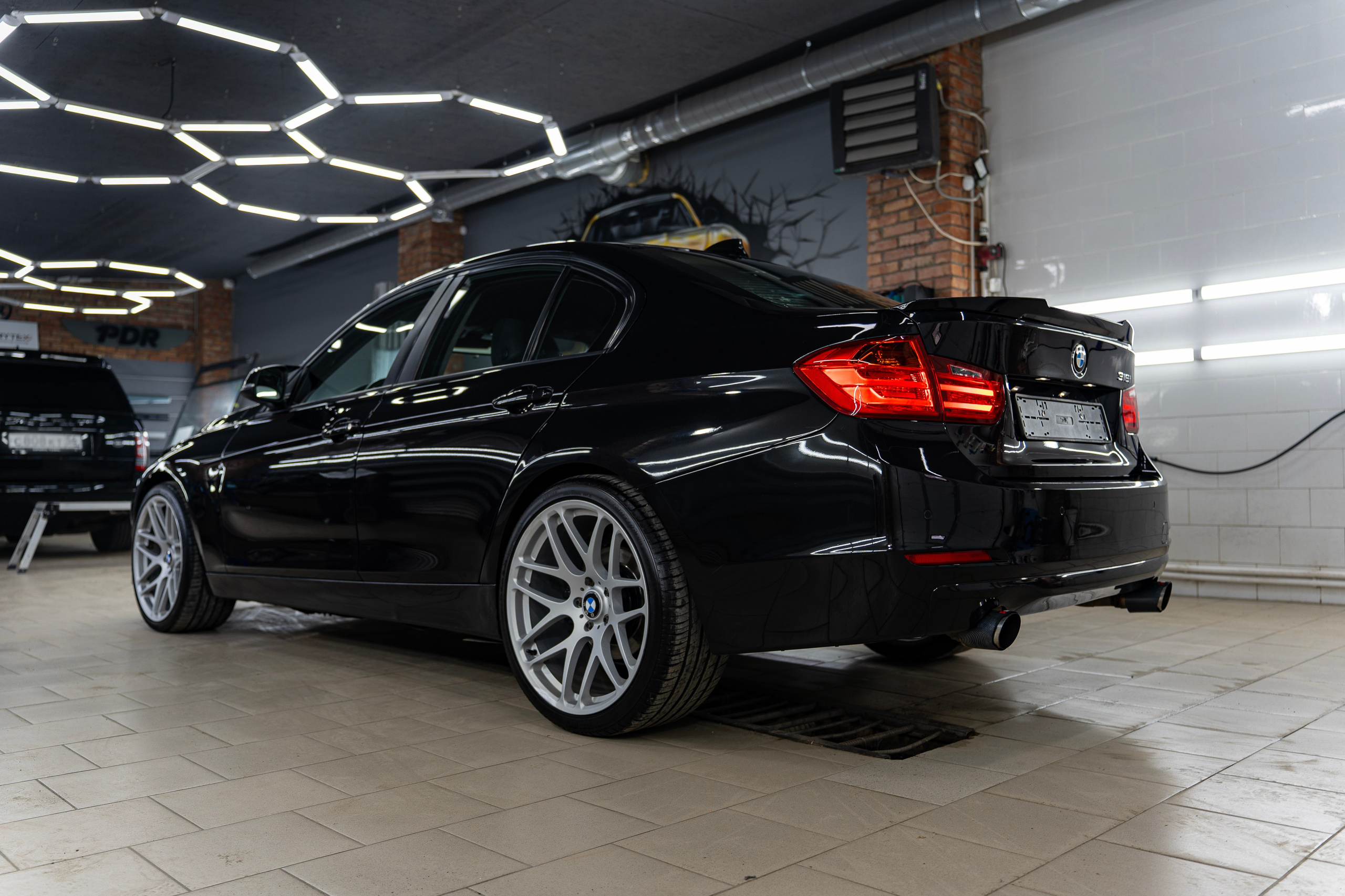 BMW 3 на продажу. Автомобильный фотограф в Санкт Петербурге. Евгений Коновалов