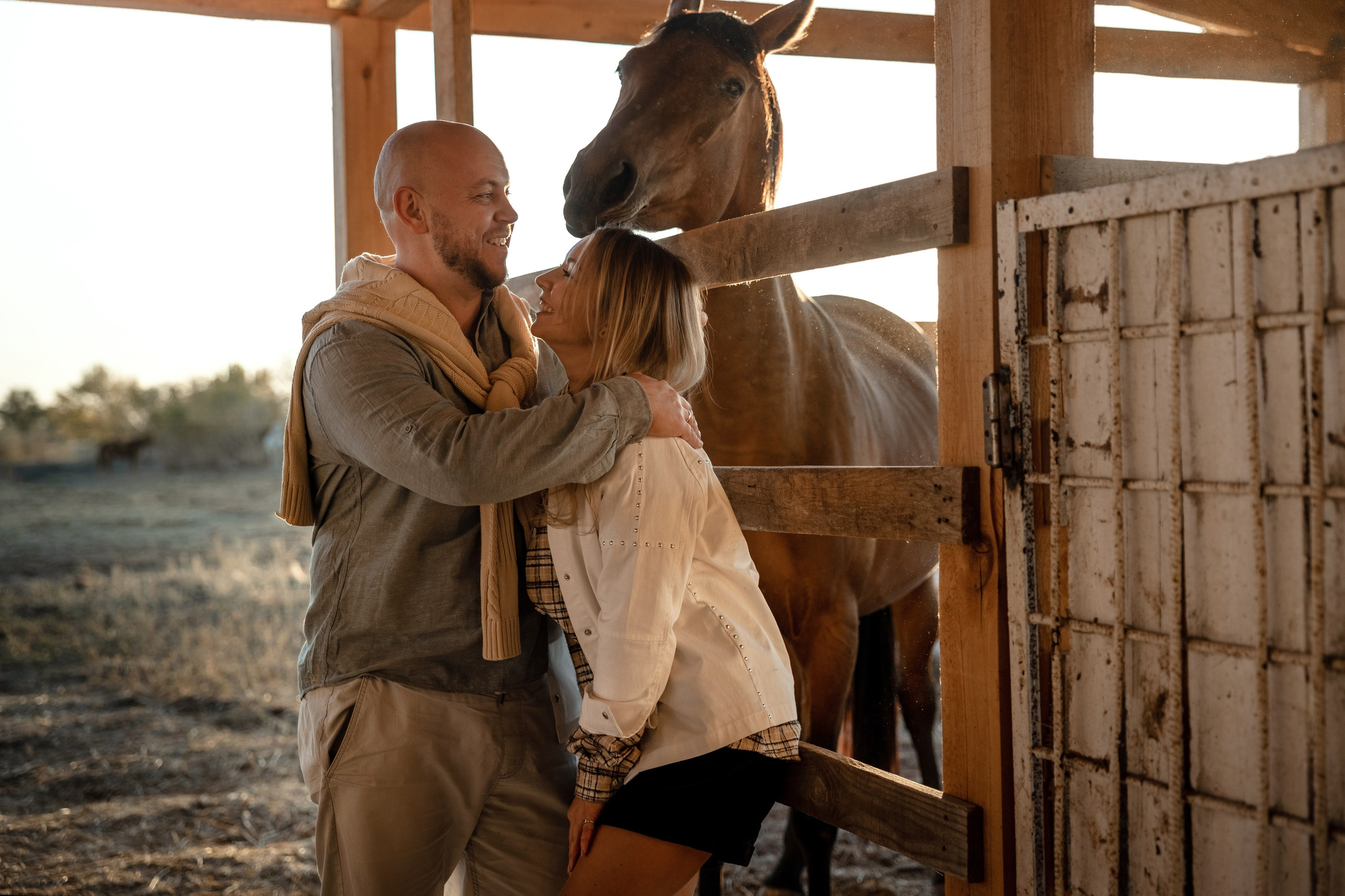Татьяна с семьёй. Съёмка в конюшне. Татьяна Мирзоян