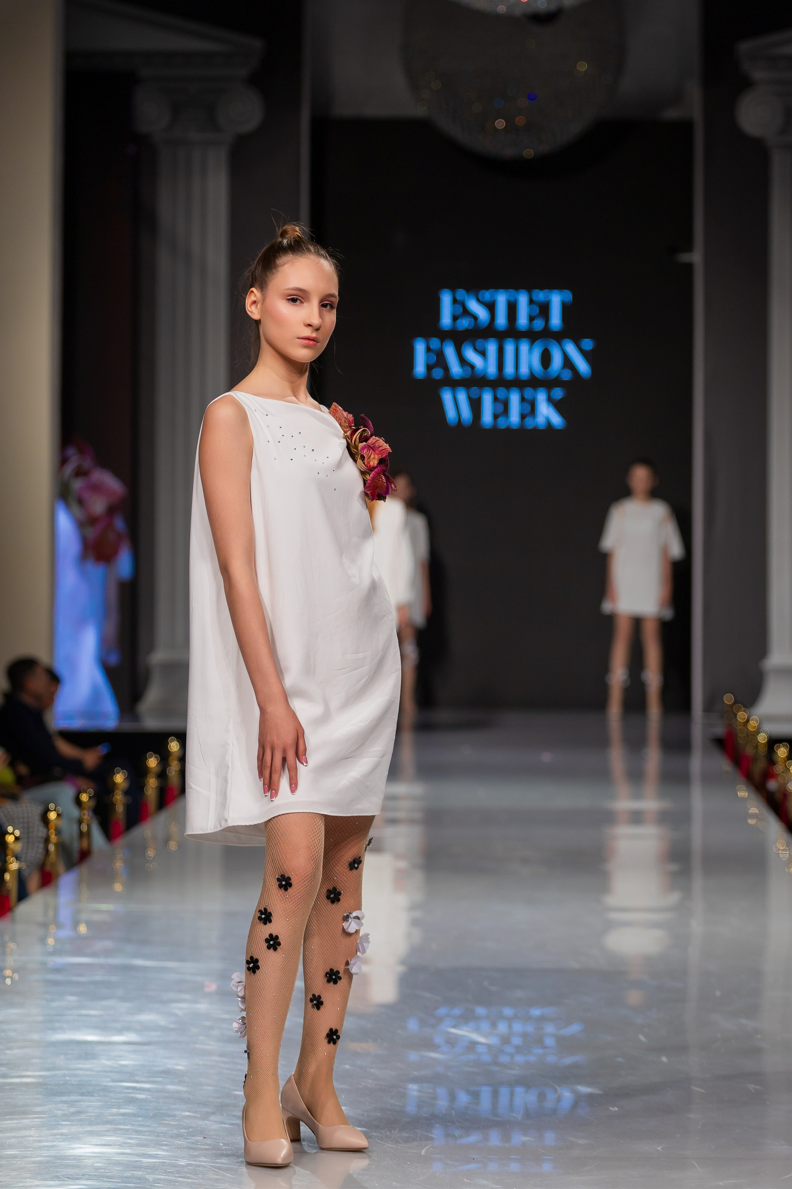 Estet Fashion Week. Photomantis