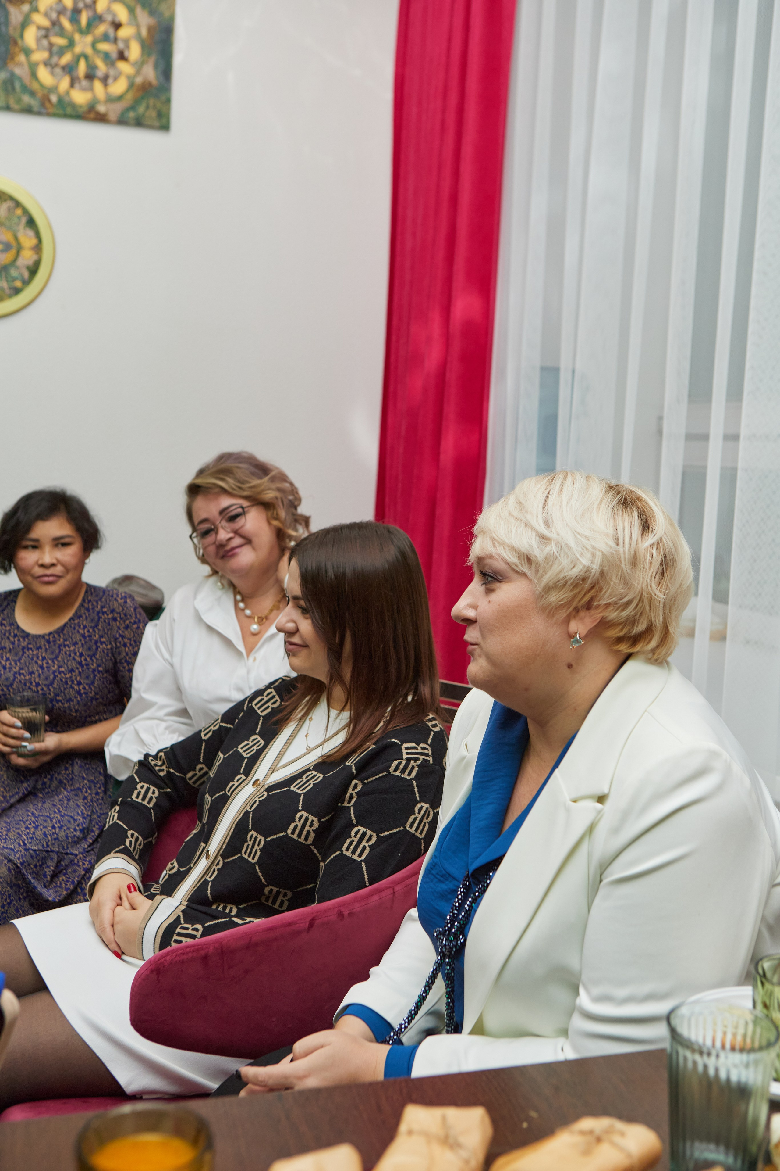 Открытие школы Севиндж. Контент-фотограф в Абакане Наталья Нагибина