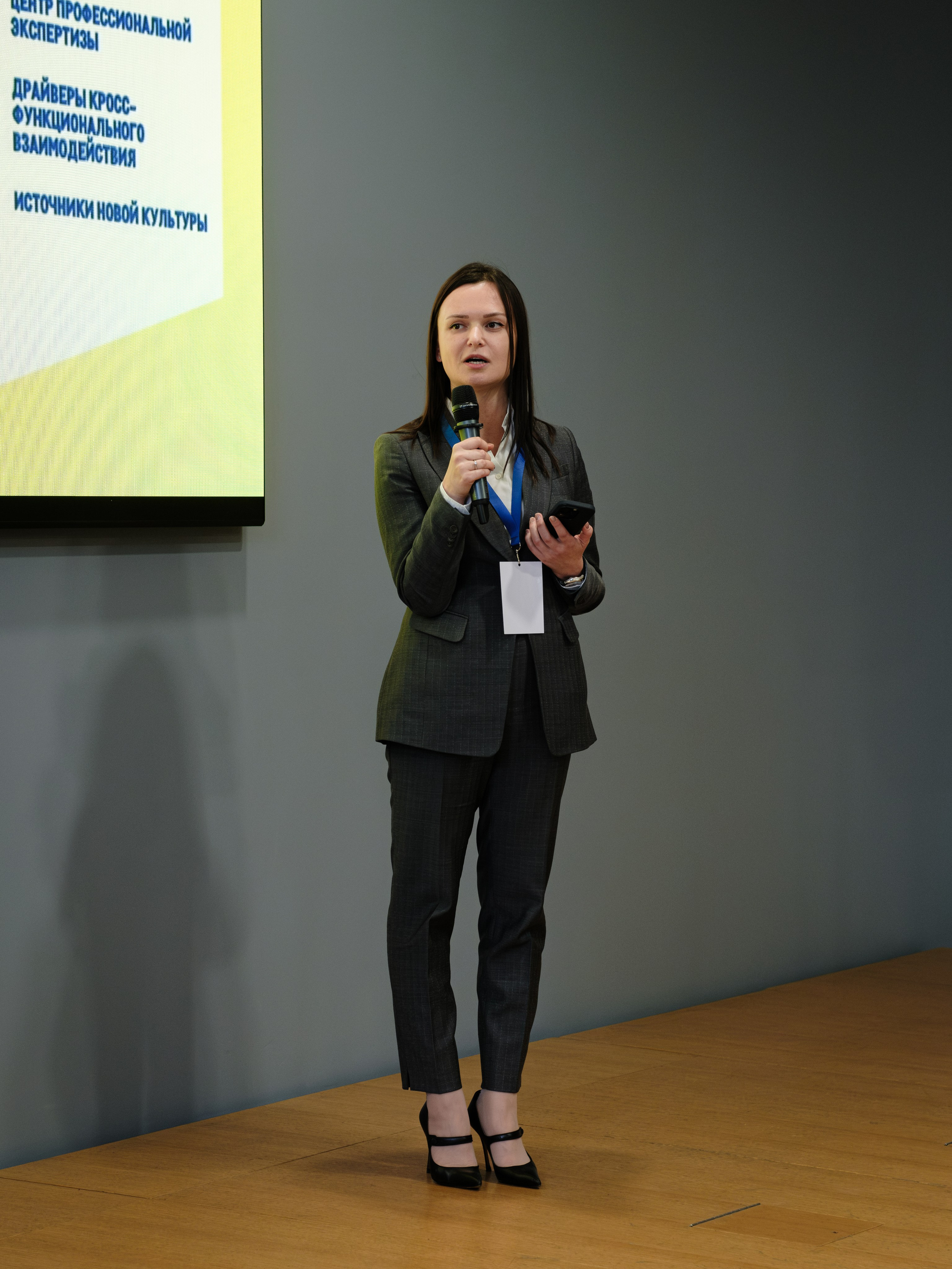 METRO. Репортажный и портретный фотограф в Москве Илья Спиридонов