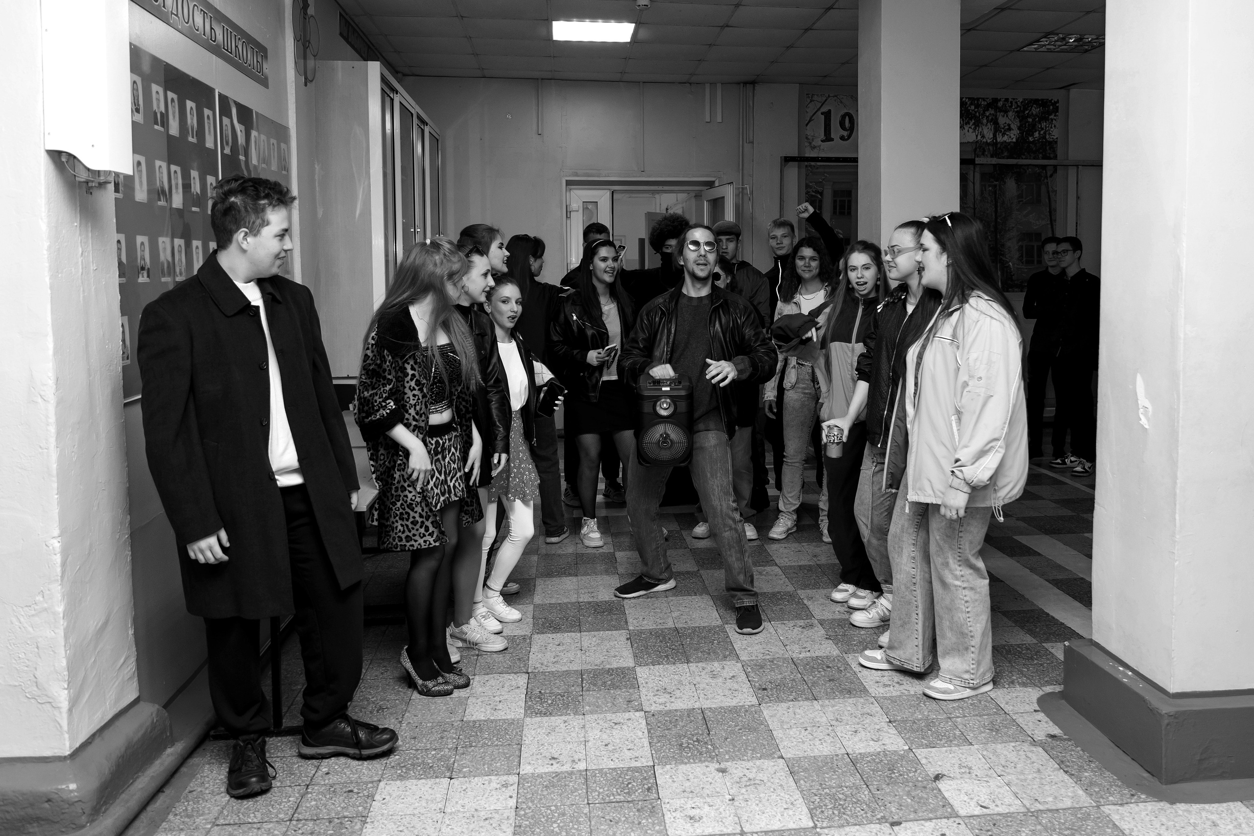 11 класс день не послушания в школе. Фотограф Любовь Корниенко, Примоский край