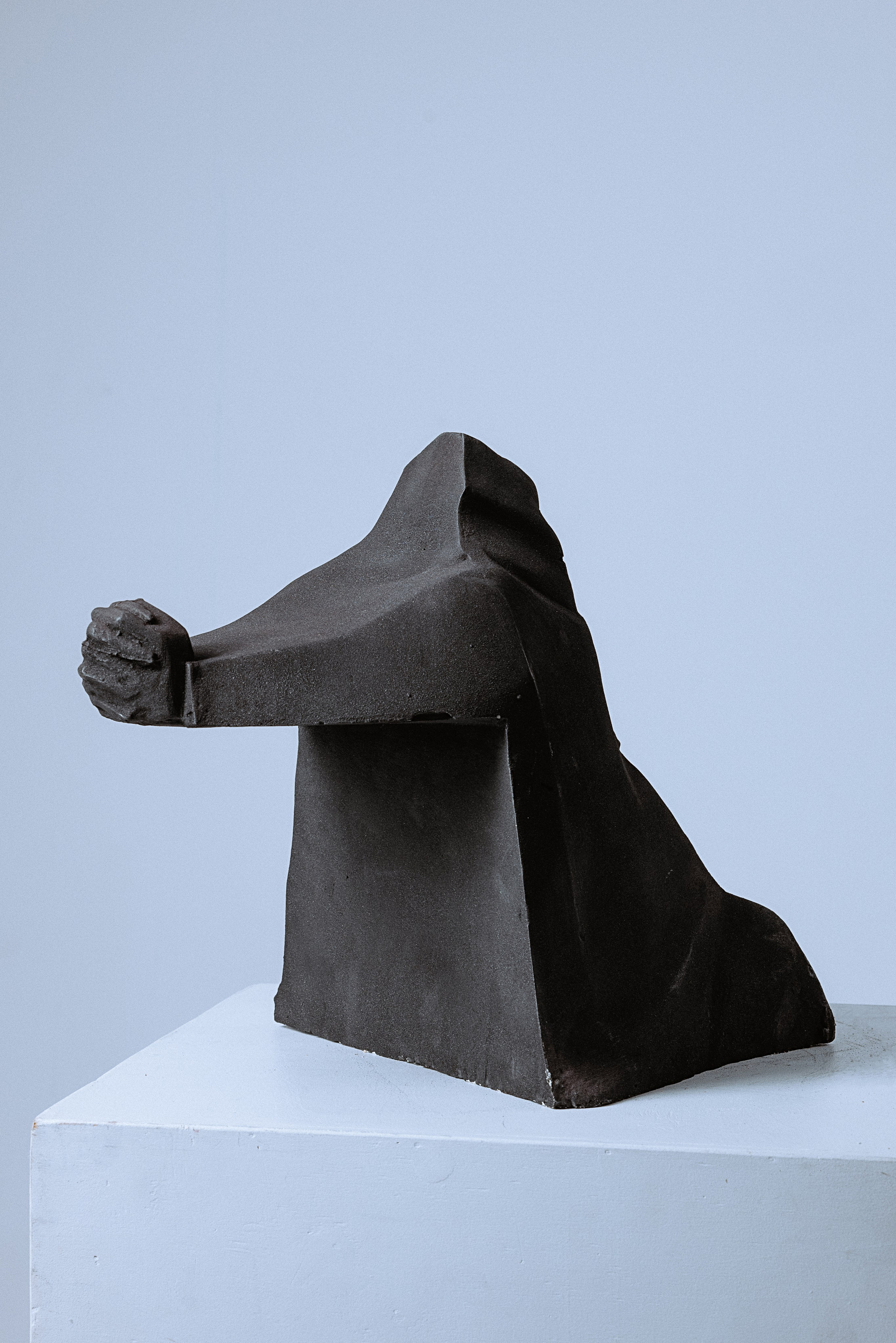 Скульптура "Молитва", 2021 год, гипс тонированный 35*30*25