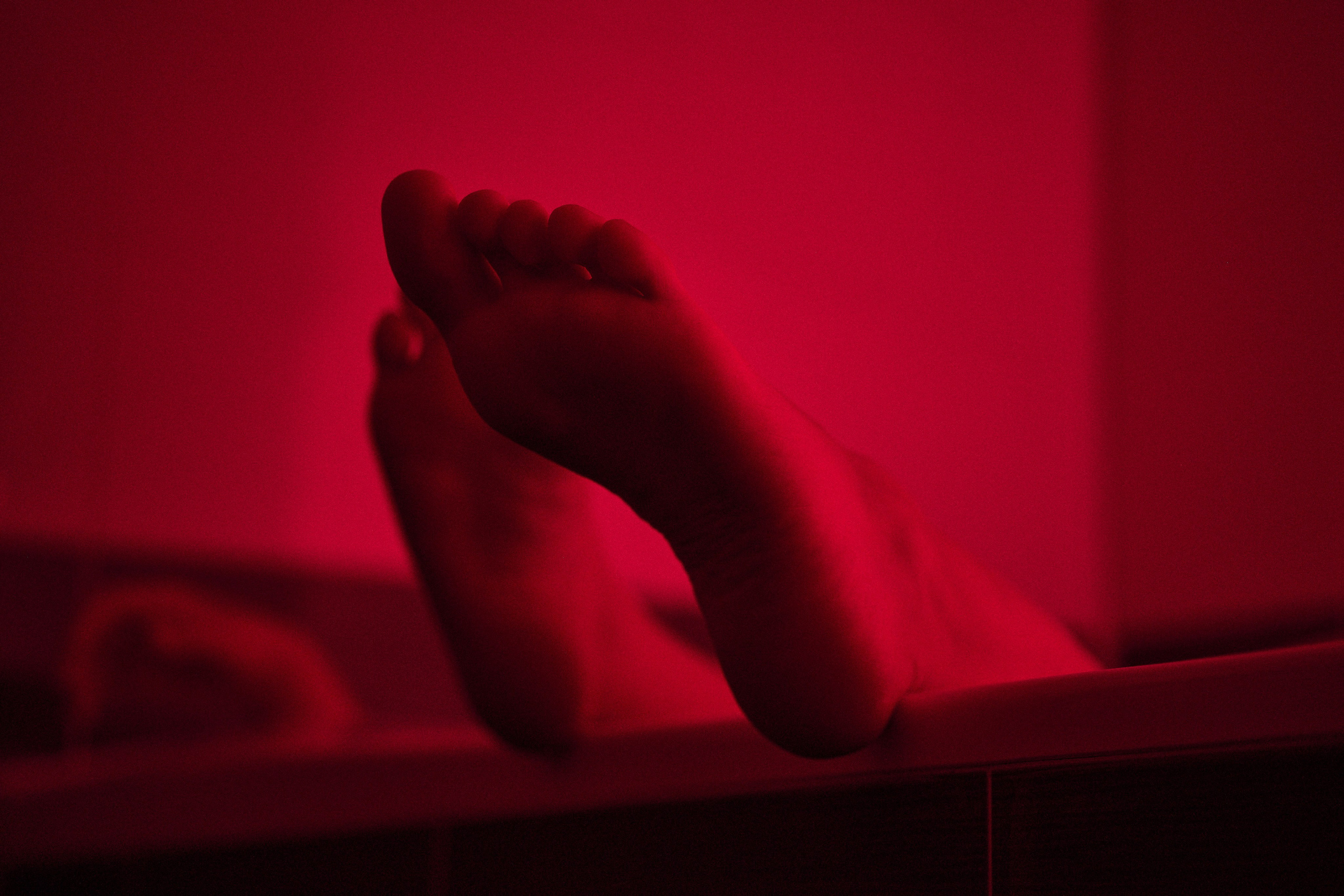 Фотоальбом с избранными женскими портретами