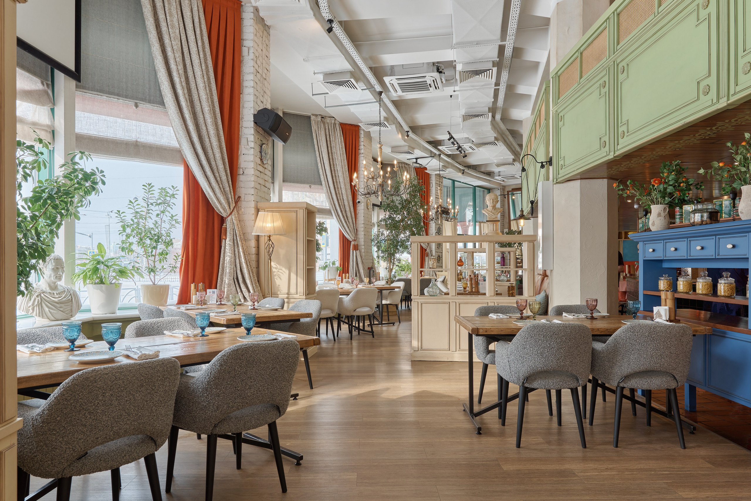 Si! (Екатеринбург). Абросимов Лев интерьерный и архитектурный фотограф