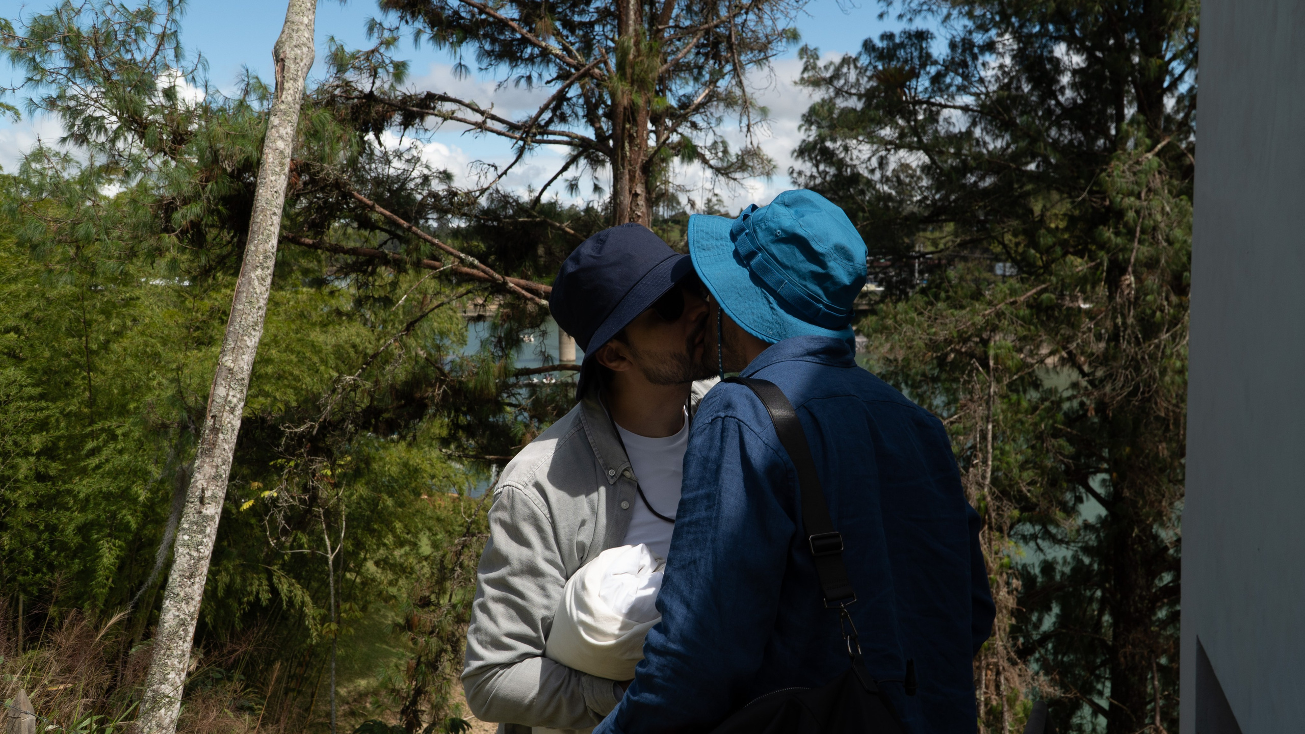 Guatape full. Wedding Photographer in Barcelona and Medellin
