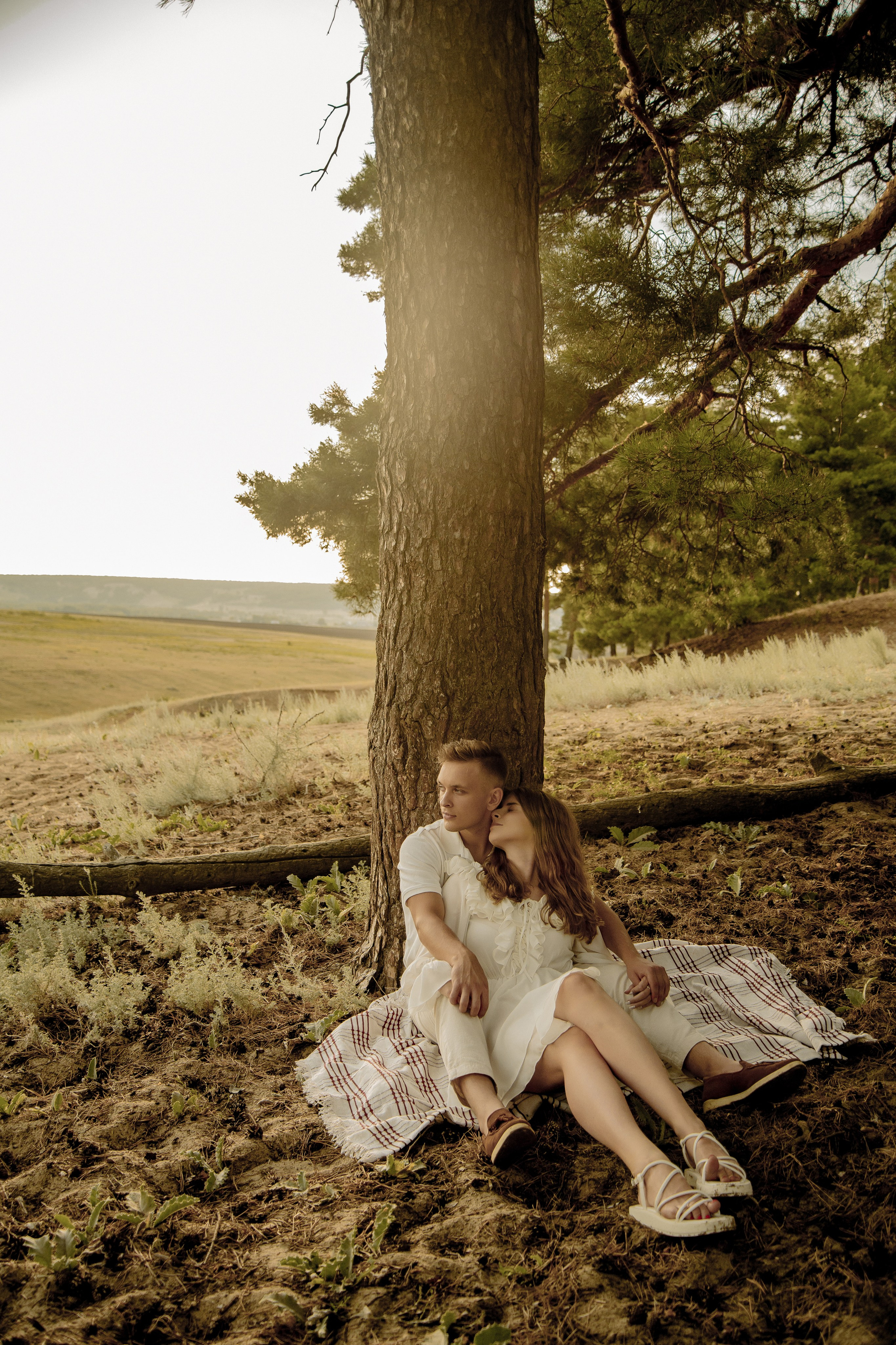 Любовь и желтые цветочки. Фотограф Мария Стрелкова