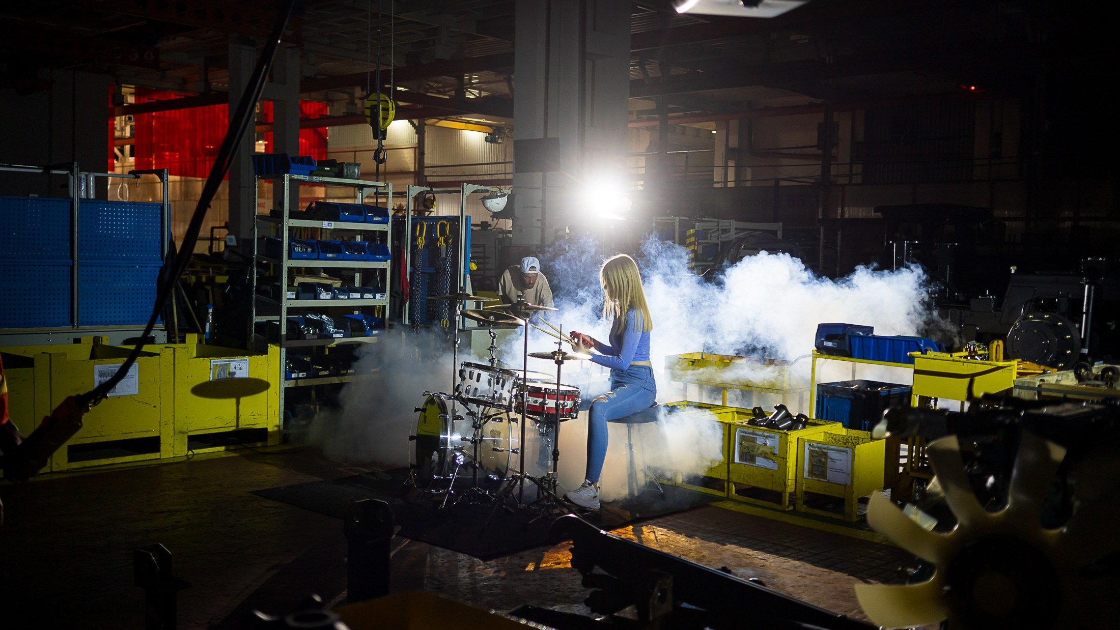 Кировский завод. Графический дизайнер Илья Левченко