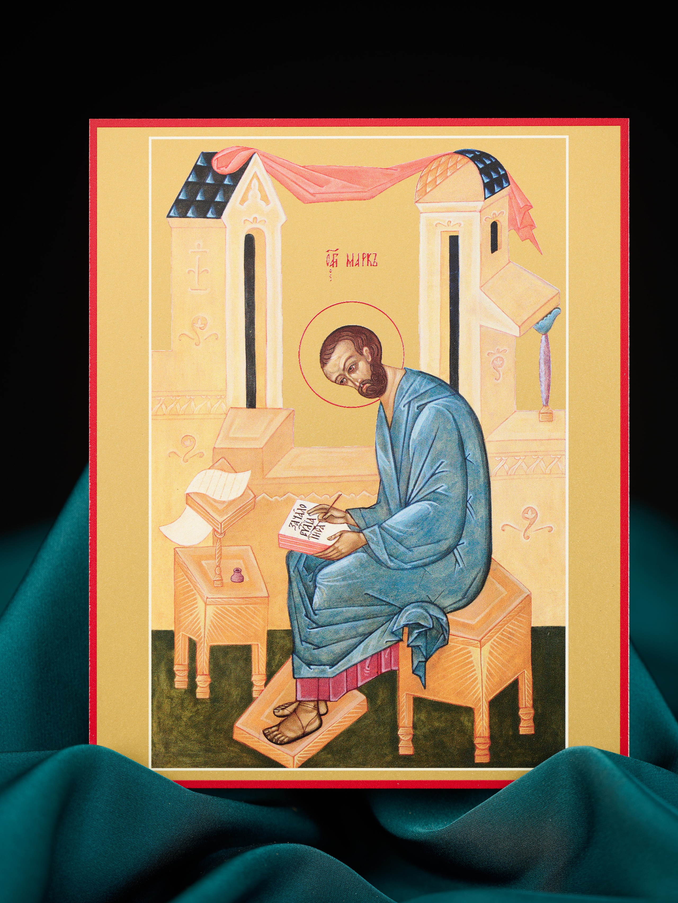 Иконы на досках