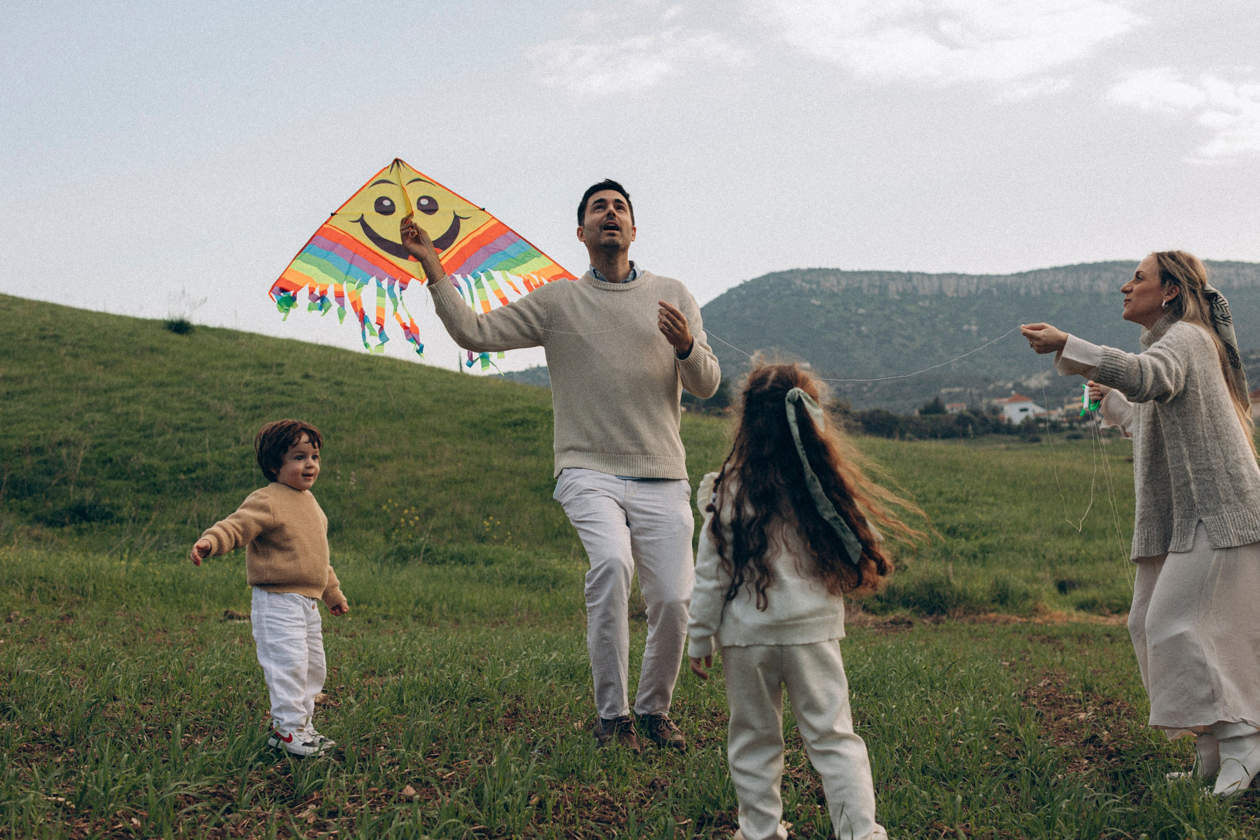 Family day — pizza and kite adventures. Katerina Nord | Wedding and Couple Photographer in Germany and Europe