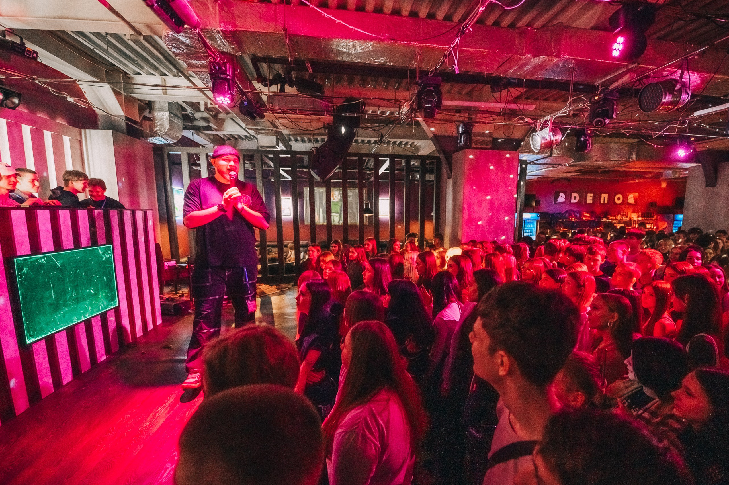 8 MARCH WOMENS DAY PARTY. Фотограф в Кемерово Владислав Шульц