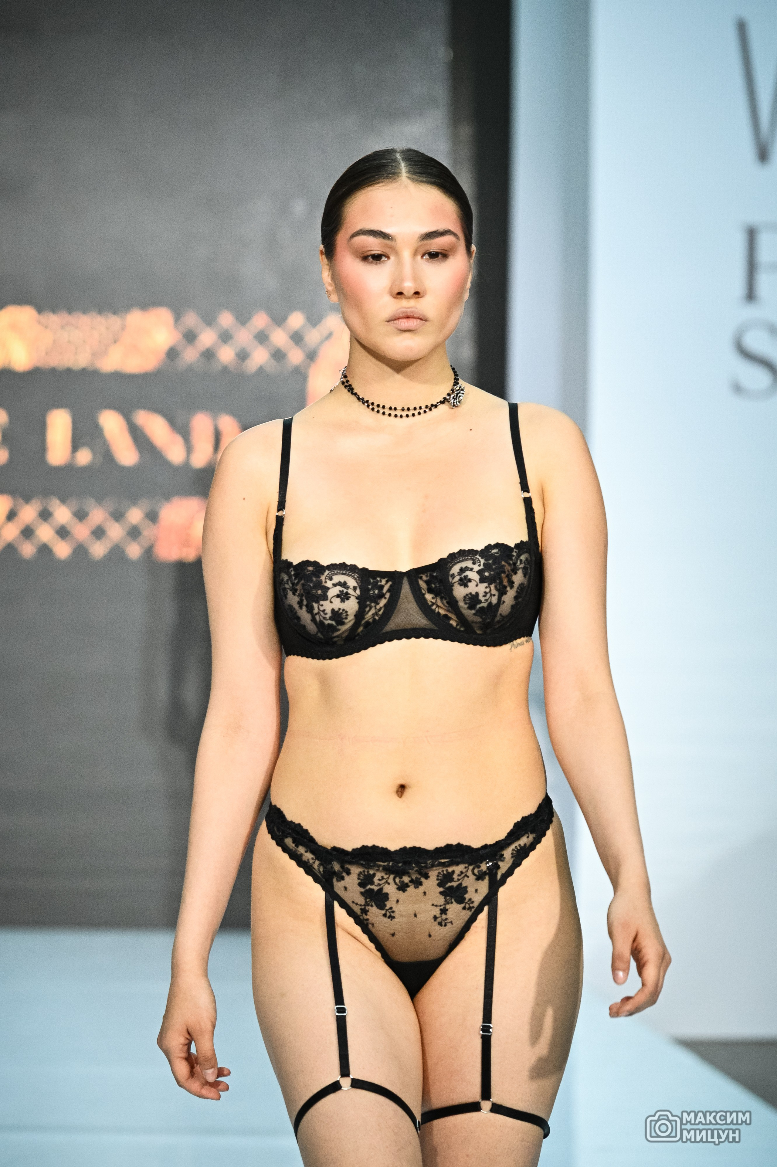 Модные показы. Фотограф Максим Мицун. Портрет, свадьба, репортаж, каталог