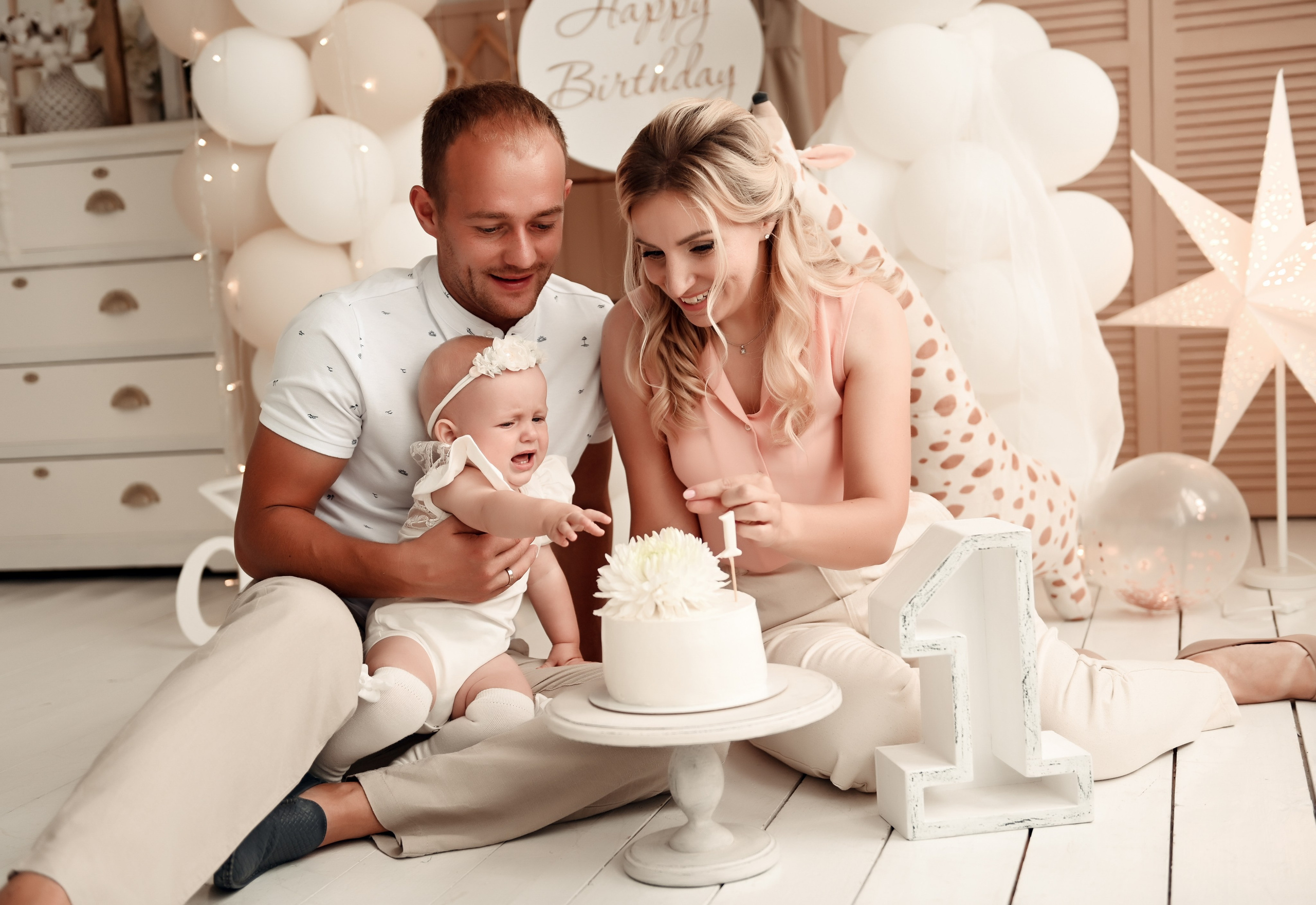 Студийные семейные, детские, индивидуальные фотосессии. Свадебный, семейный, детский, контент фотограф в Омске Максим Ильин