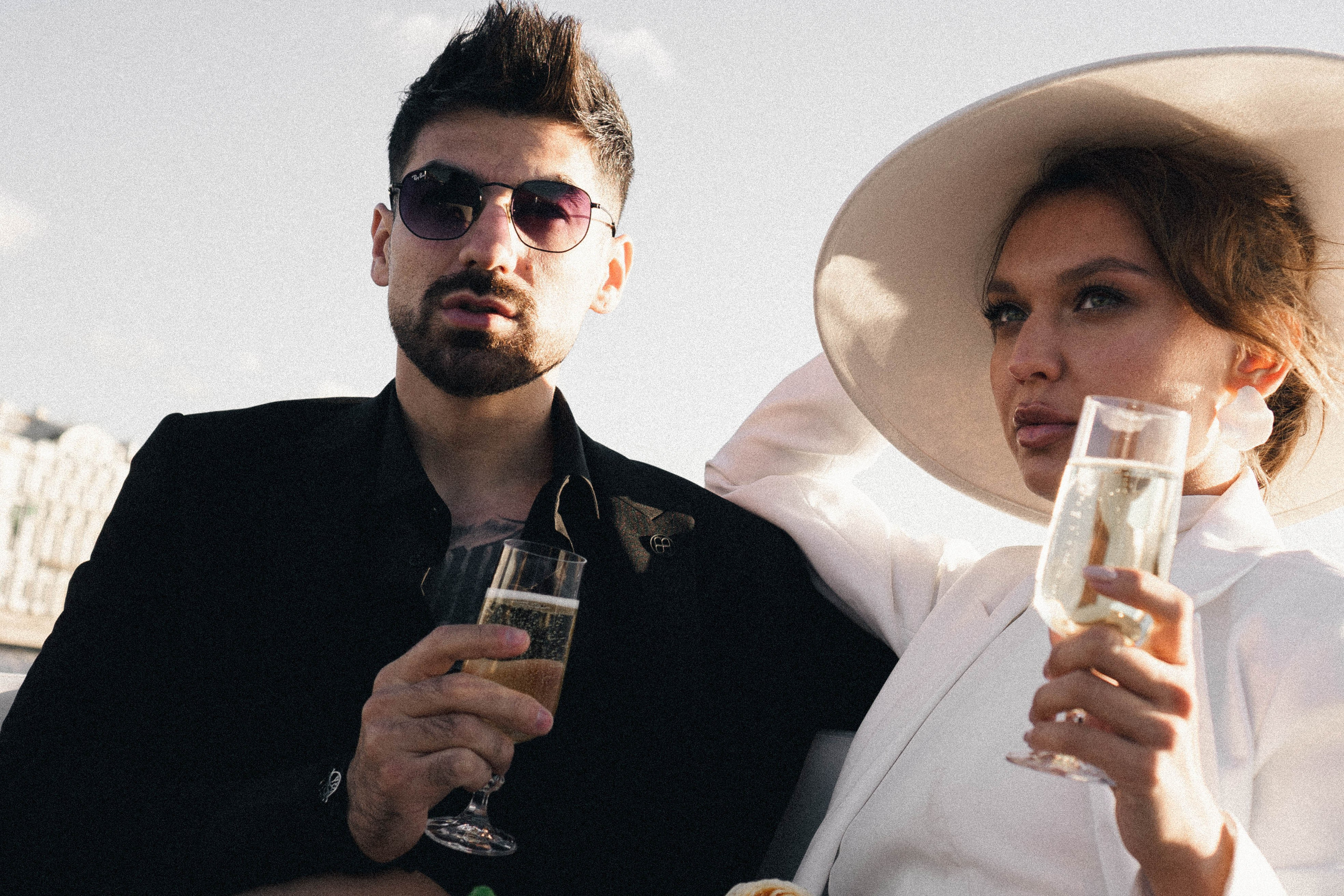 СВАДЕНБНАЯ СЬЕМКА НА КАТЕРЕ ПО КАНАЛАМ САНКТ-ПЕТЕРБУРГА И В АКВАТОРИИ НЕВЫ. Профессиональный фотограф, Санкт-Петербург — Виктория Богомолова