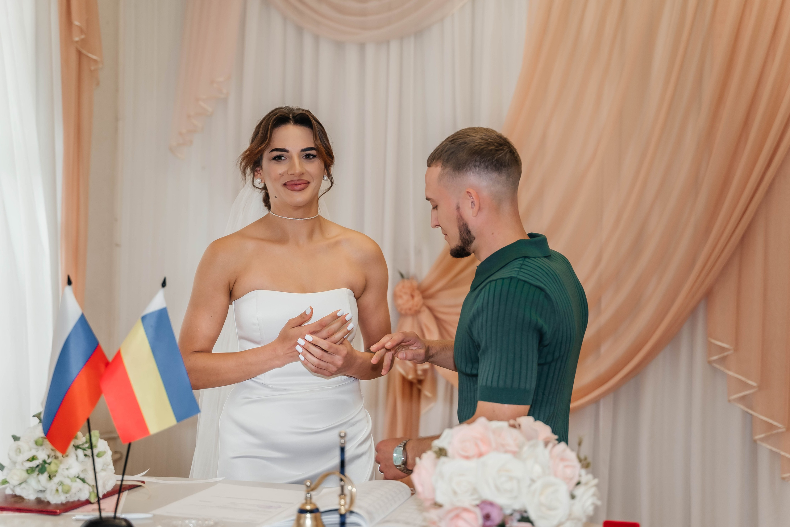 Лейла и Женя, 23.08.24. Фотограф Виктория Казановская в Каменске-Шахтинском