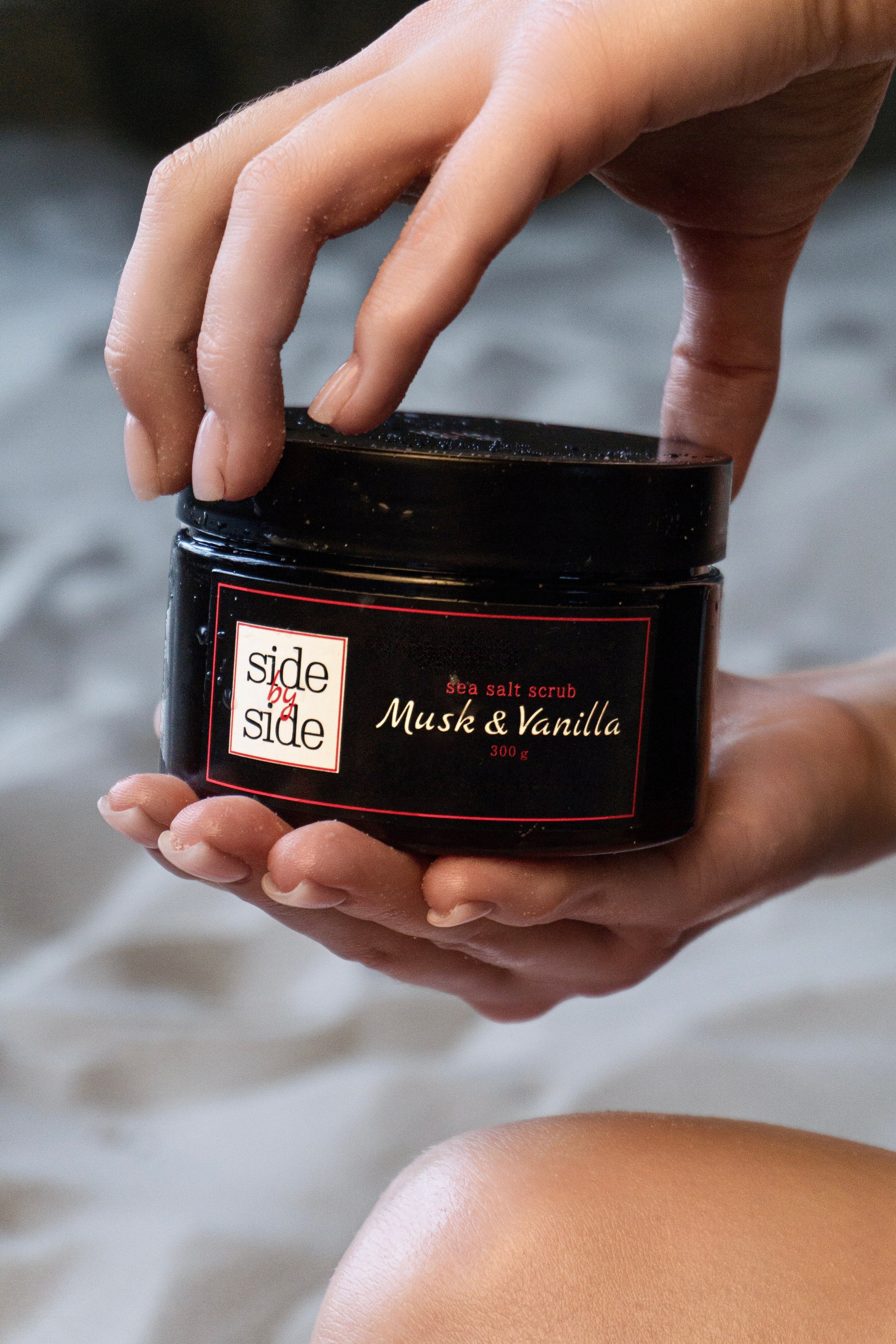 Side by side. Фотограф