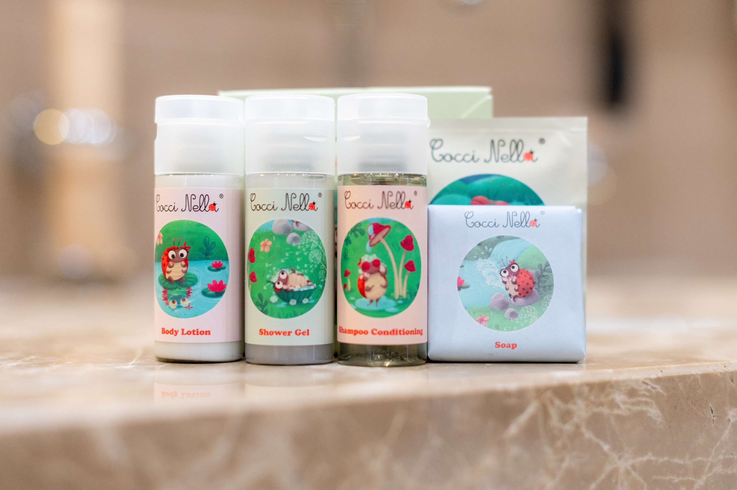 Номер полулюкс в отеле 1389 Газпром Поляна с детскими принадлежностями. Репортажный фотограф в Красной Поляне и Сочи Павлюченко Екатерина