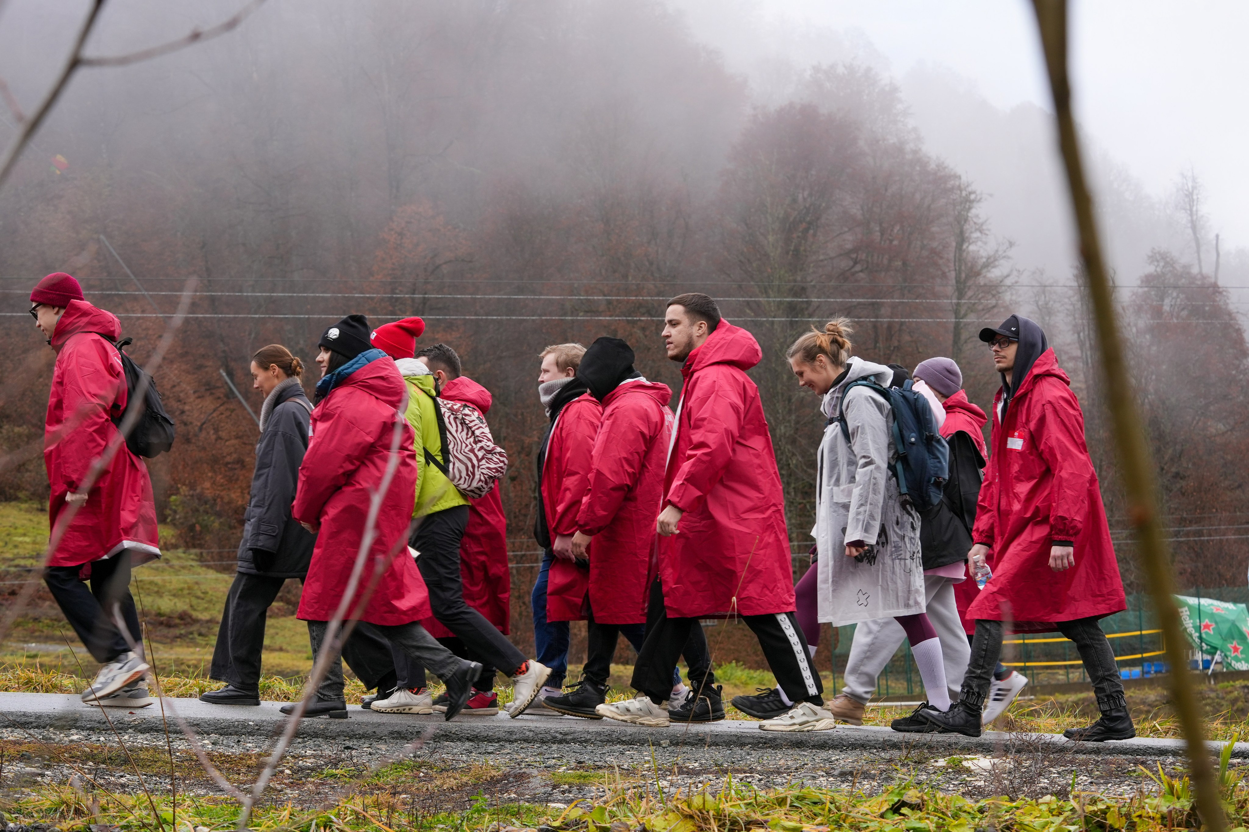 MICE мероприятие — хайкинг на курорте Роза Хутор. Репортажный фотограф в Красной Поляне и Сочи Павлюченко Екатерина