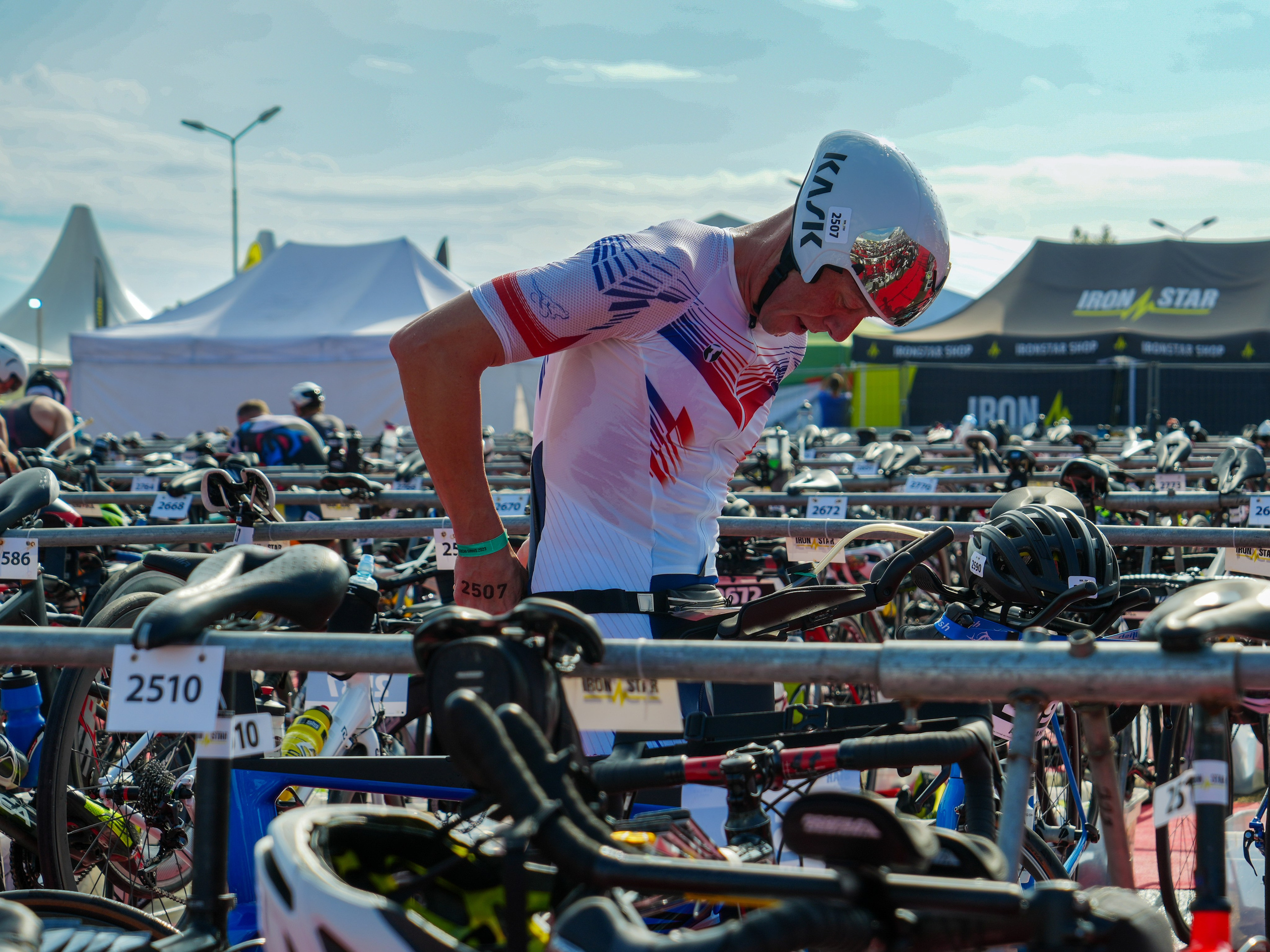 Фотоотчет партнерской интеграции для компании TELE2 на фестивале Ironstar. Репортажный фотограф в Красной Поляне и Сочи Павлюченко Екатерина