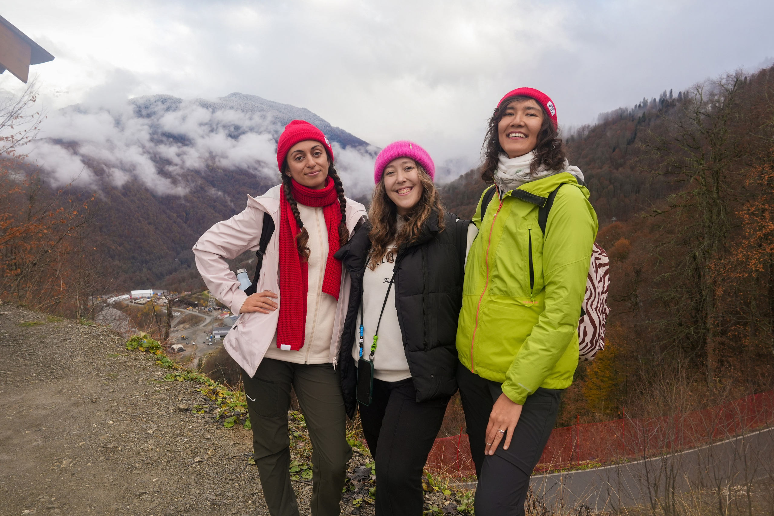 MICE мероприятие — хайкинг на курорте Роза Хутор. Репортажный фотограф в Красной Поляне и Сочи Павлюченко Екатерина