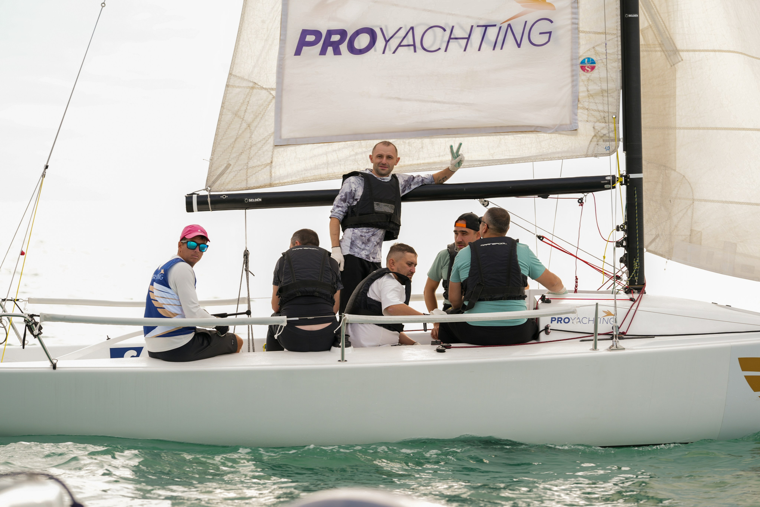 Яхтенная регата для компании Агрегатка. Репортажный фотограф в Красной Поляне и Сочи Павлюченко Екатерина