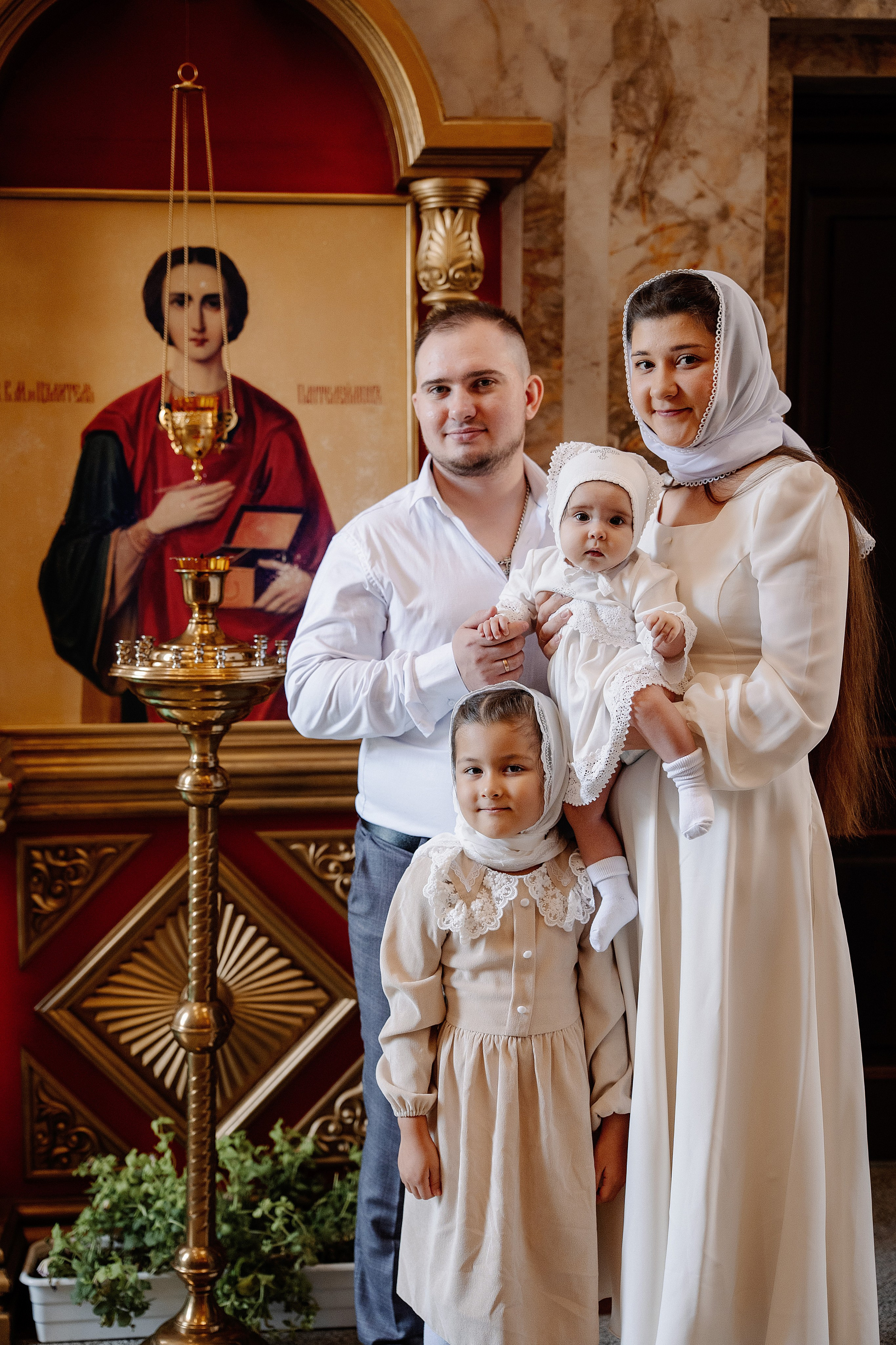 Таинство крещения Снежаны. Фотограф на Крещение и Венчание в Красноярске Рамазанова Юлия