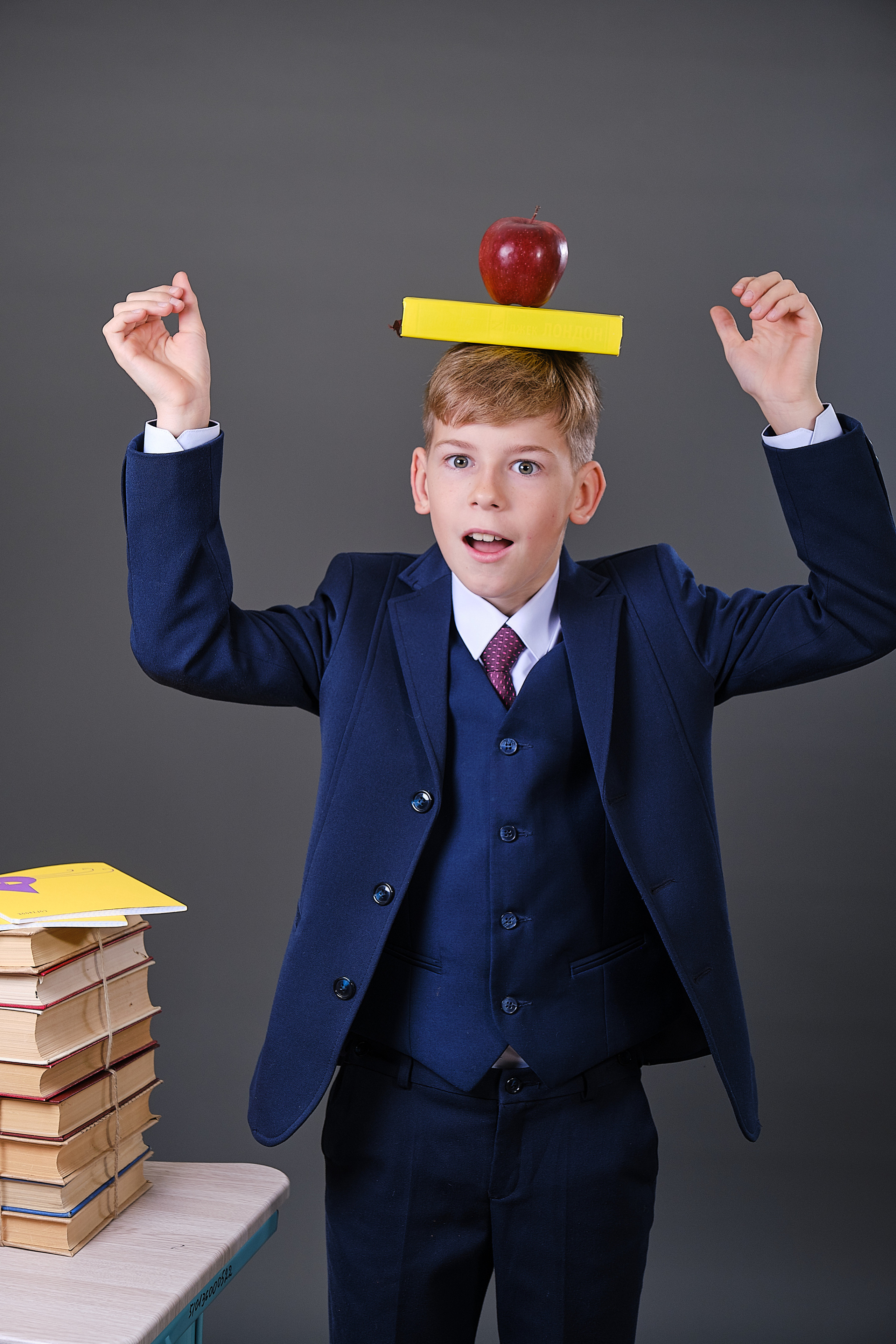 Фотосъёмка в школе, когда родители подготовили детей на все 100%