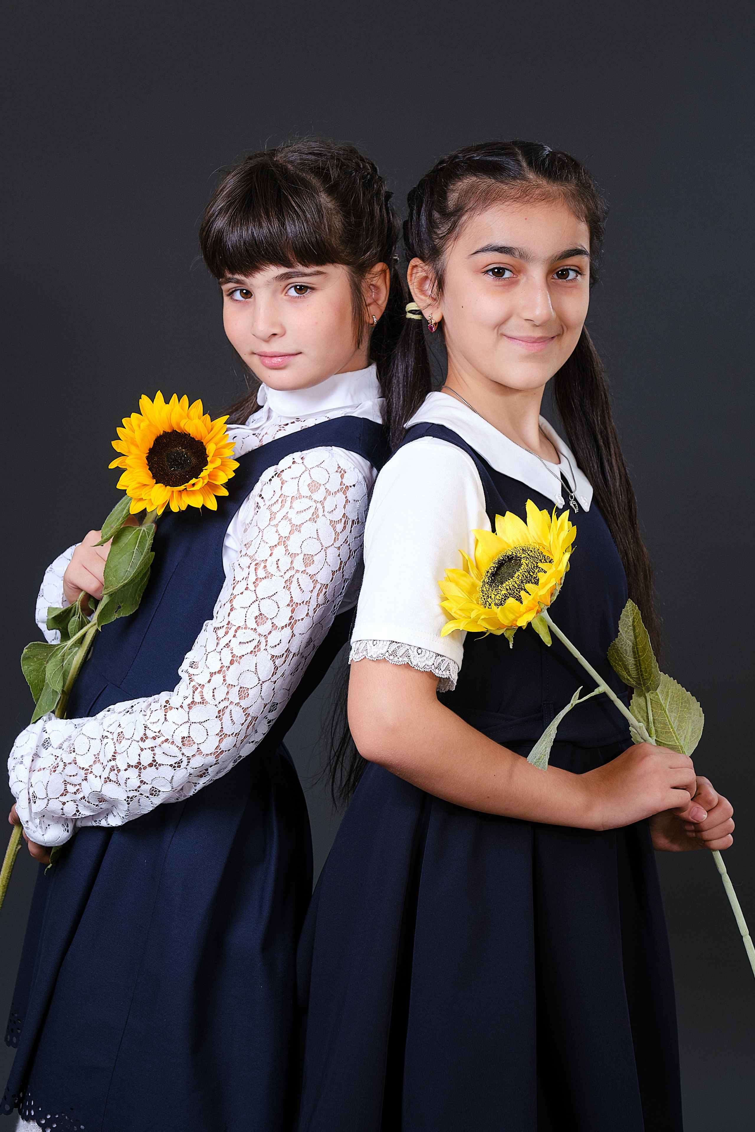 Фотосъёмка в школе, когда родители подготовили детей на все 100%