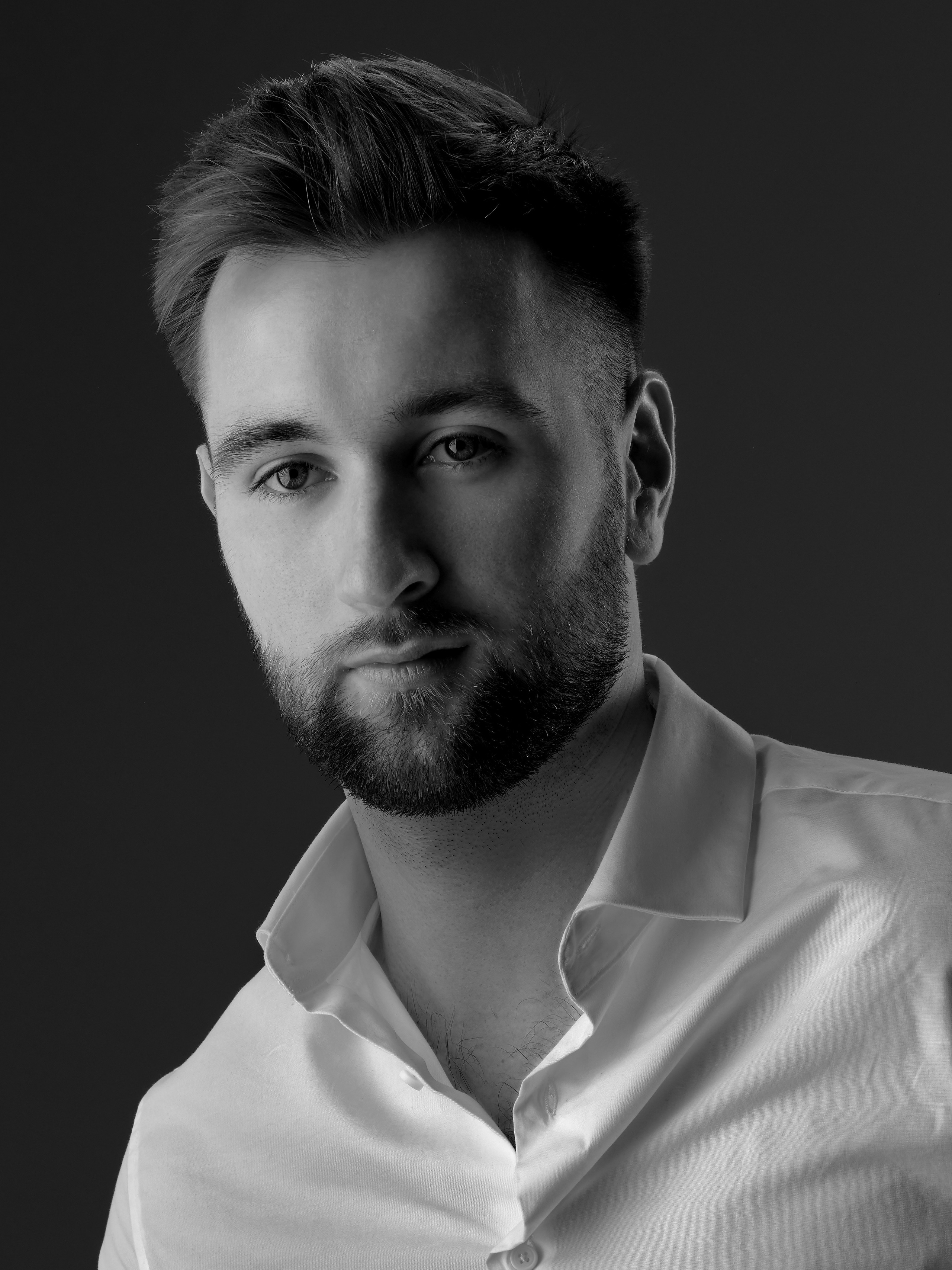 Потретная фотосъемка. Владислав Смирнов рекламный Фотограф в г. Иваново