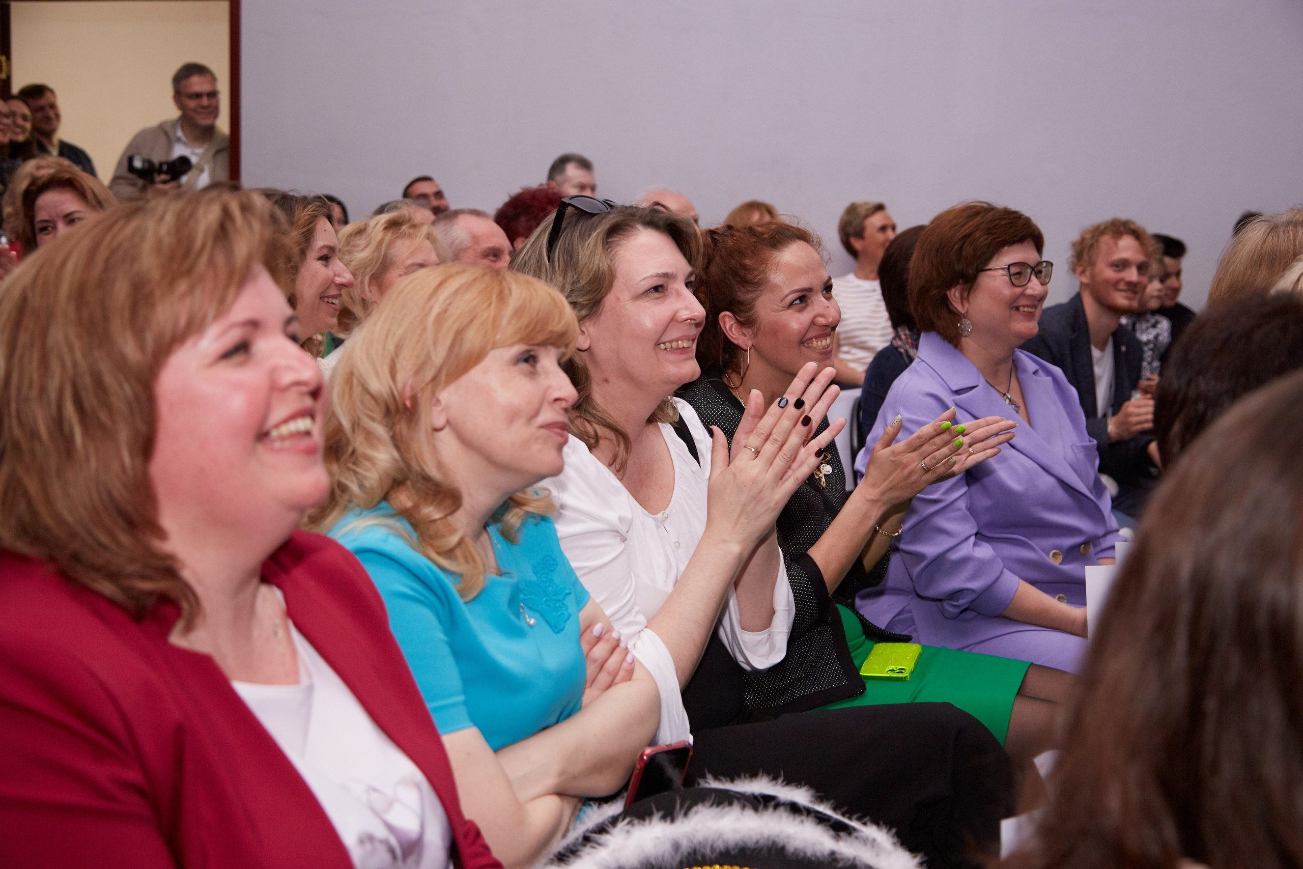 Последний звонок. Фотограф Савченко Люба. Москва