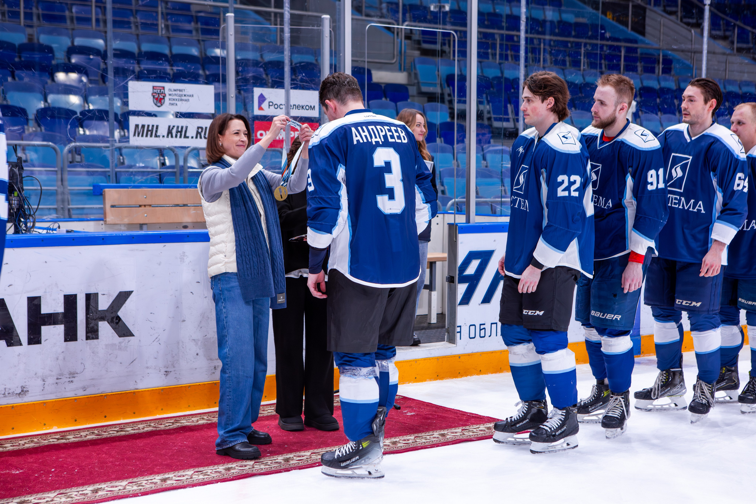 Чемпионат по хоккею. Репортажный, семейный, свадебный, портретный фотограф