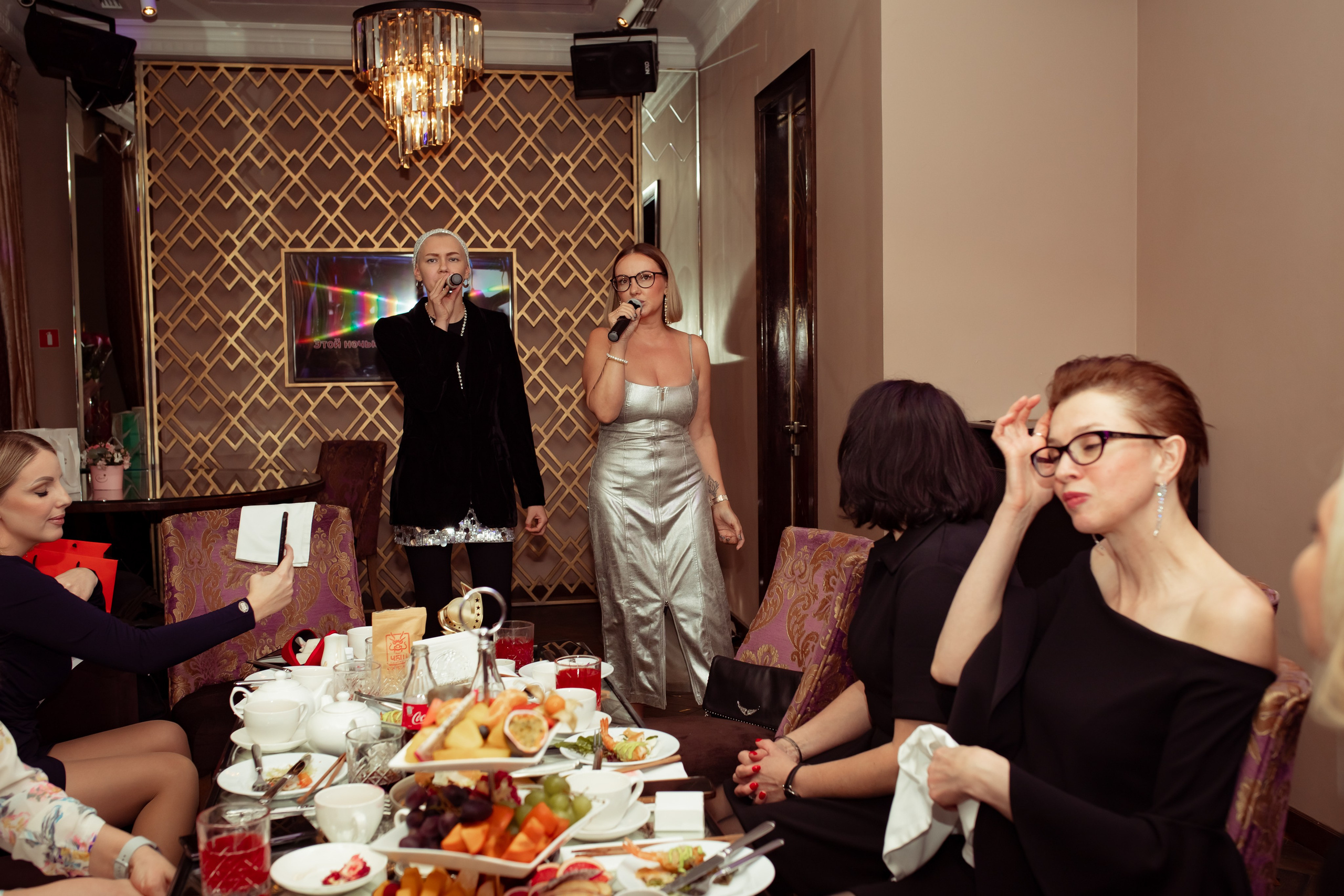 Юбилей в караоке. Семейный и детский фотограф в Москве Дорогова Екатерина