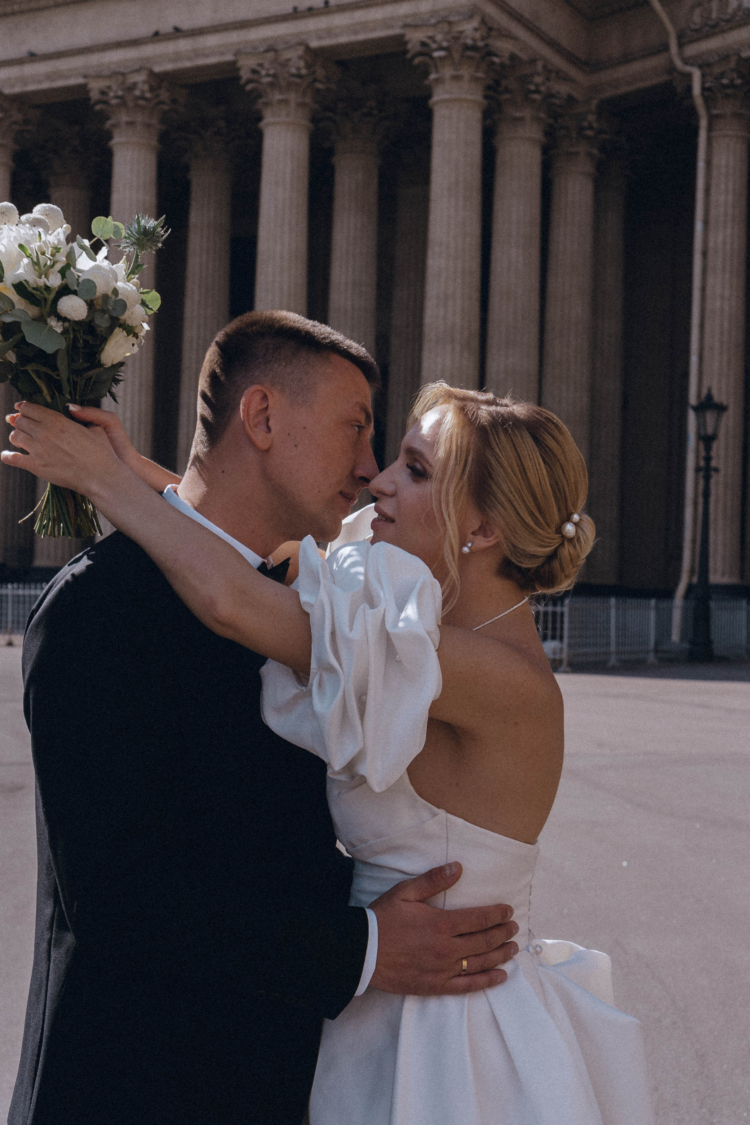 СВАДЕНБНАЯ СЬЕМКА НА КАТЕРЕ ПО КАНАЛАМ САНКТ-ПЕТЕРБУРГА И В АКВАТОРИИ НЕВЫ. Профессиональный фотограф, Санкт-Петербург — Виктория Богомолова