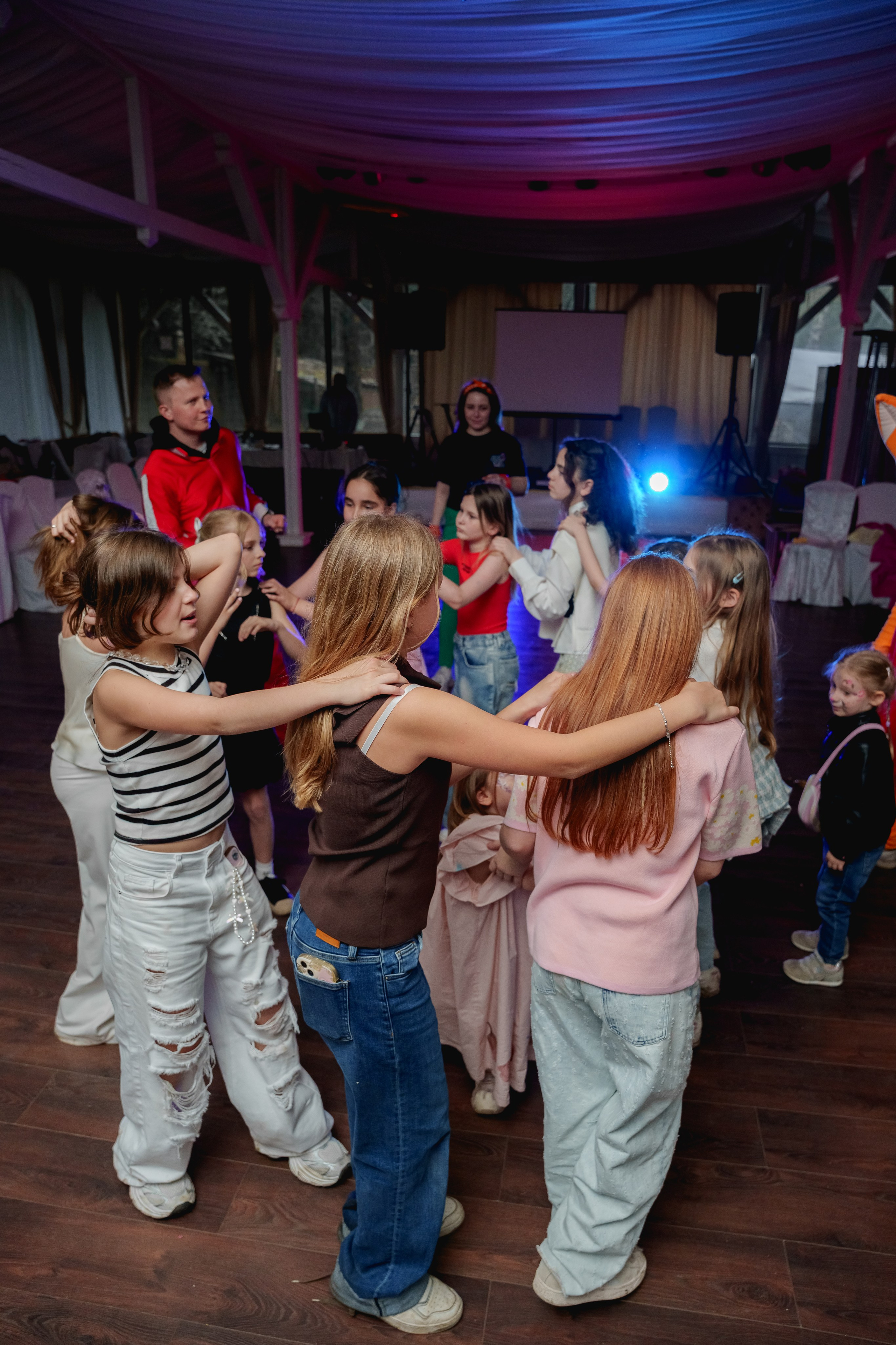 Выпускной 9 класс. Станислав Тюрин Фотограф Москва. Индивидуальные и семейные фотосессии;