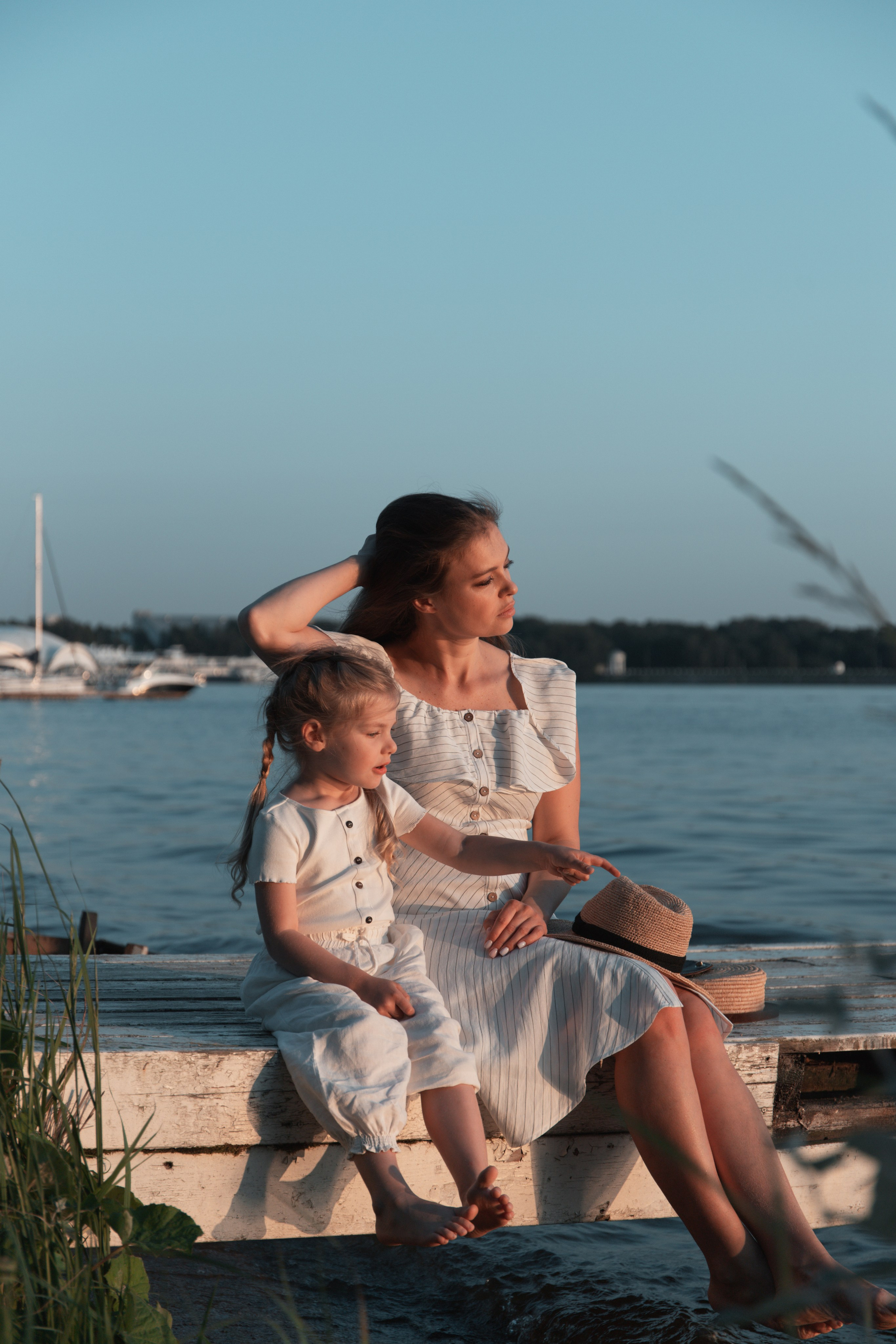 Оля и Соня. Главная