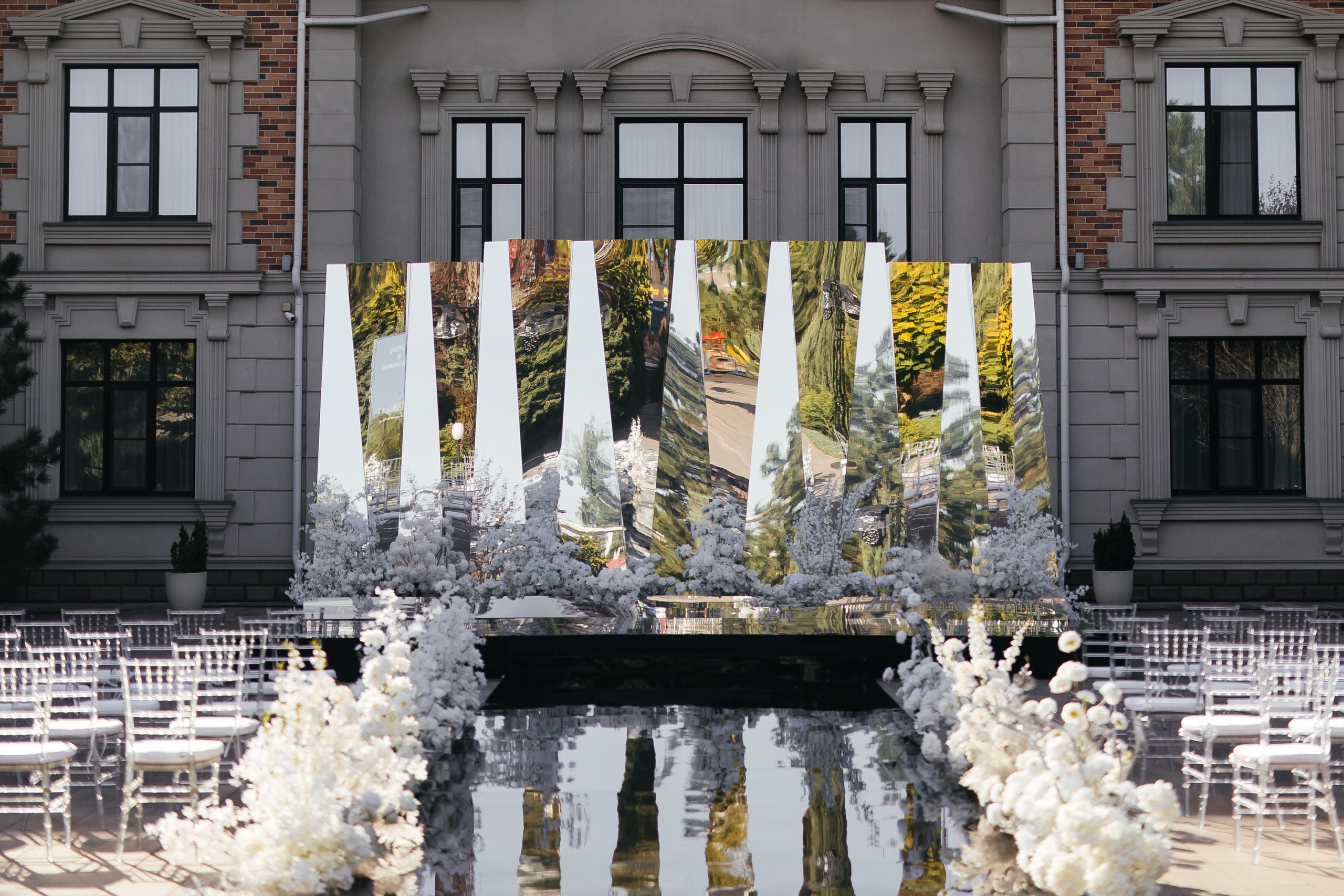 Реализация концепции свадебного декора «Отражаясь в любимых» LAZAR DECOR. Главная